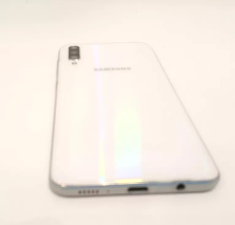 samsung-galaxy-a50-4128-gb-przekatna-ekranu-640