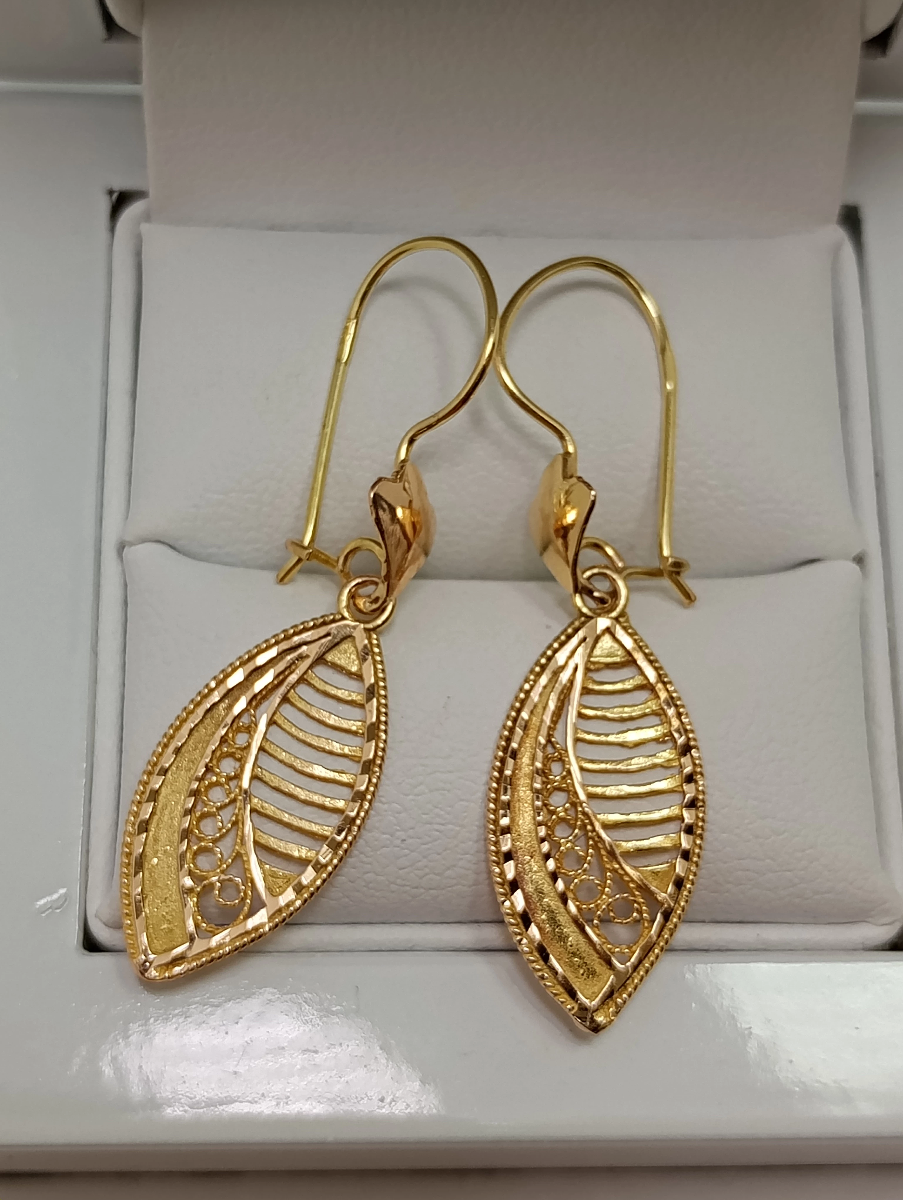 zlote-kolczyki-wiszace-585-201-g-hubska-82-wroclaw