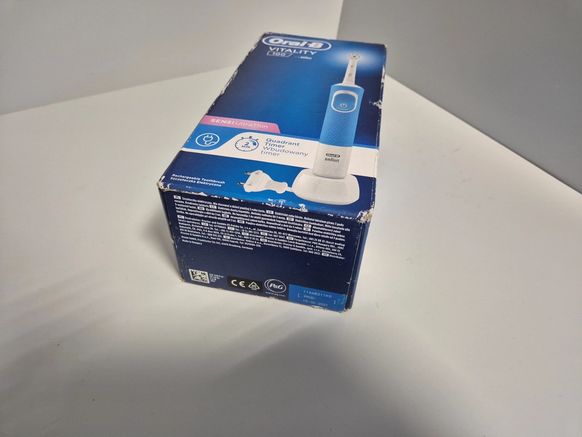 szczoteczka-elektryczna-oral-b-d100-blue-sensitive-kolor-dominujacy-129357-5