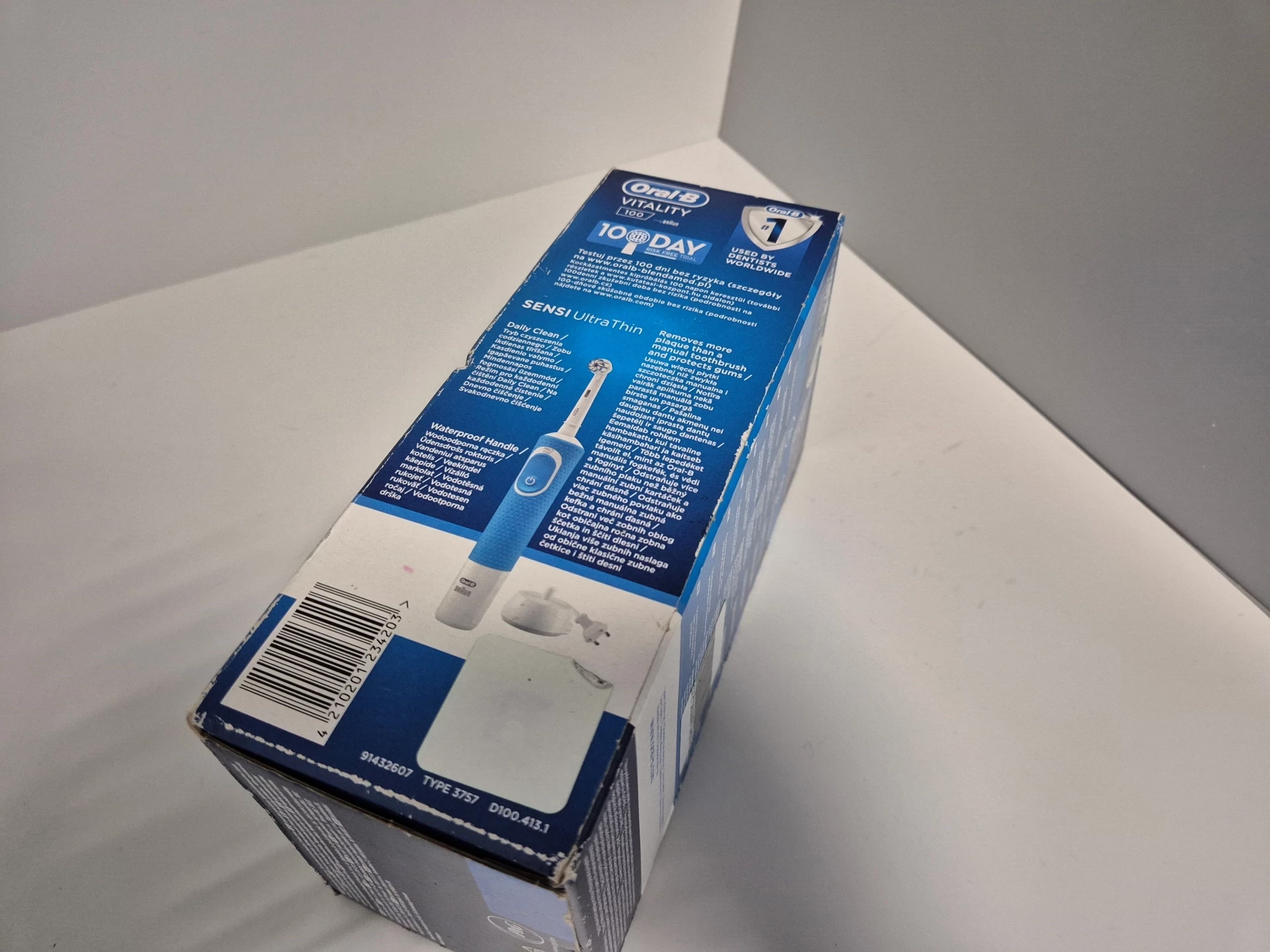 szczoteczka-elektryczna-oral-b-d100-blue-sensitive-ean-gtin-4210201234203