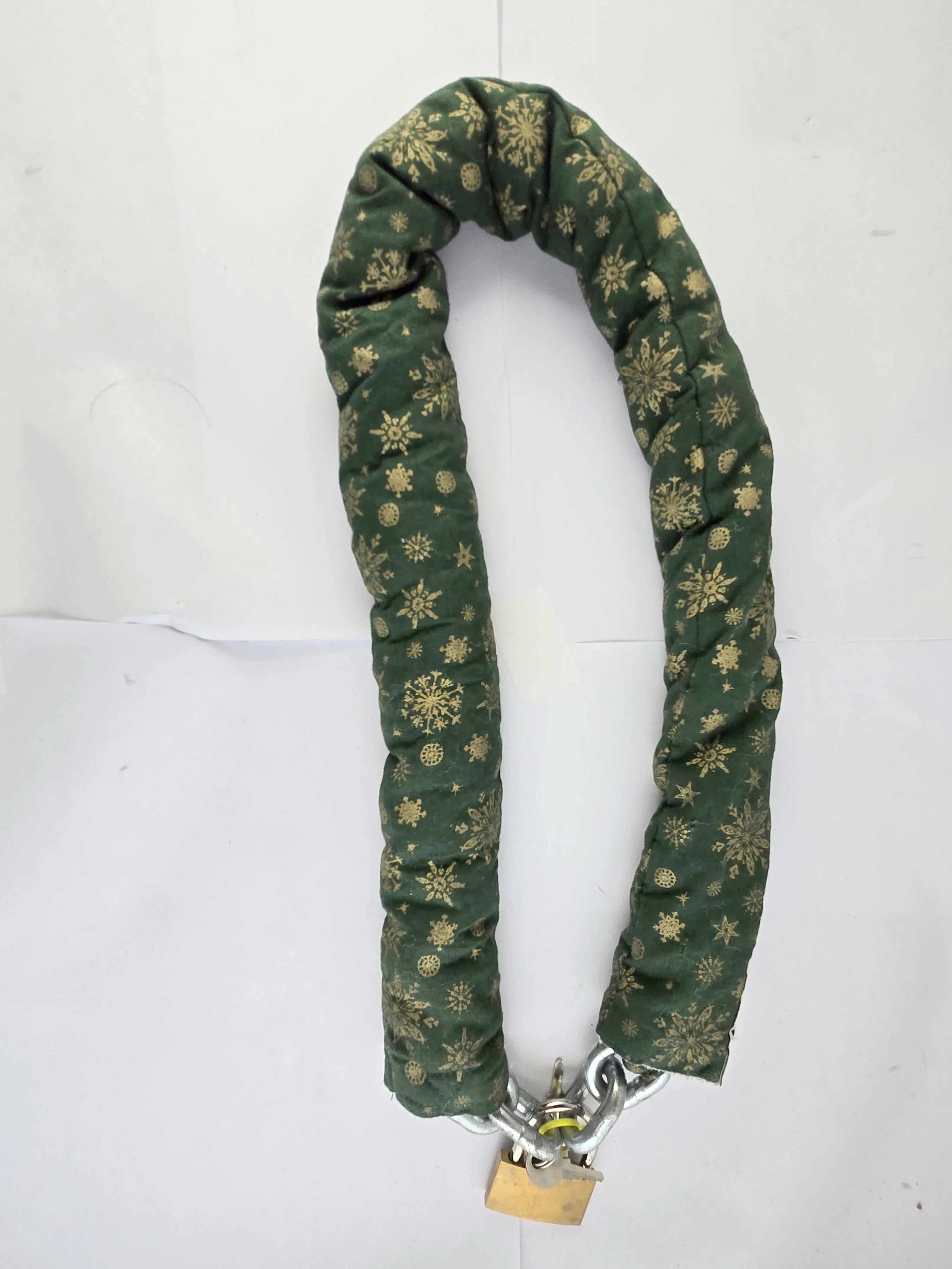 lancuch-z-klodka-embassy-wyzwolenia-30-32-szczecin-rs