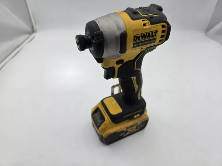 zakretarka-udarowa-dewalt-dcf809-aku-50ah-farbiarska-22e-mosina