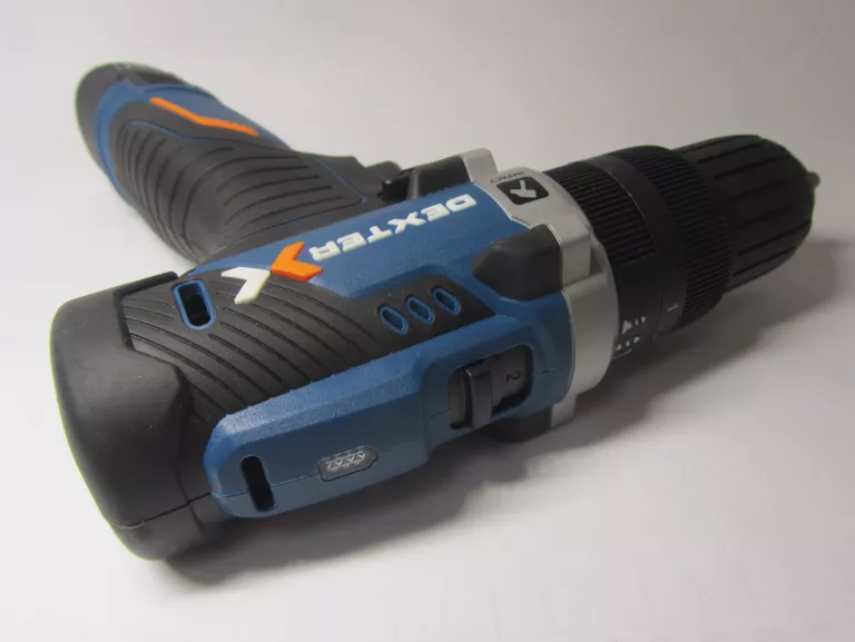 wkretarka-udarowa-dexter-12id2-251a-pojemnosc-akumulatora-400