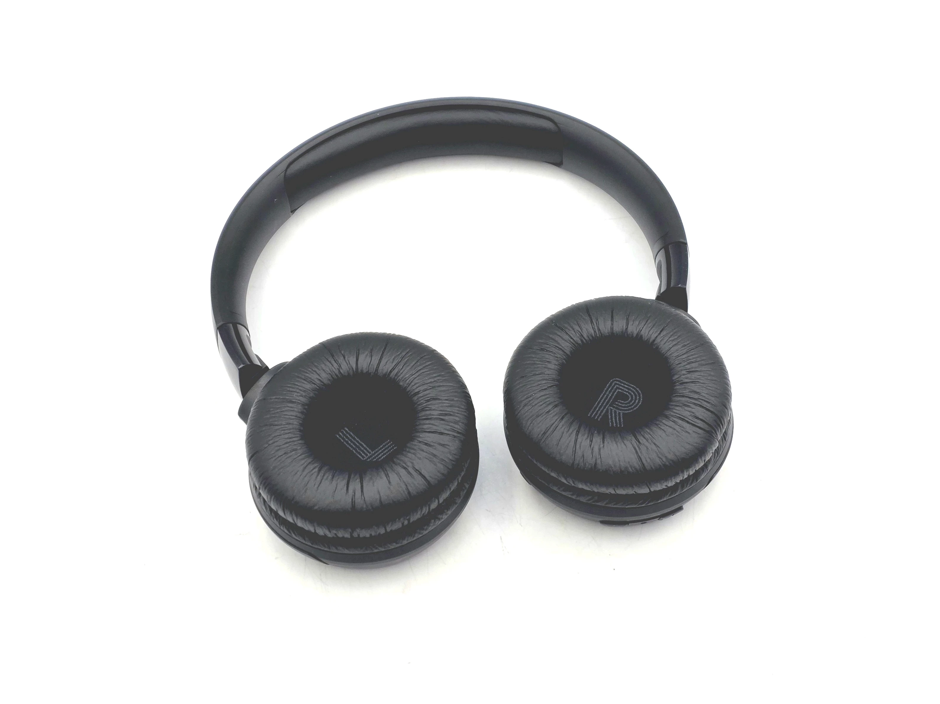 sluchawki-jbl-tune-520bt-nauszne-czarny-stan-11323-2