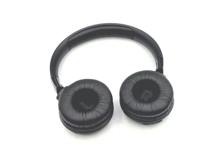 sluchawki-jbl-tune-520bt-nauszne-czarny-stan-11323-2