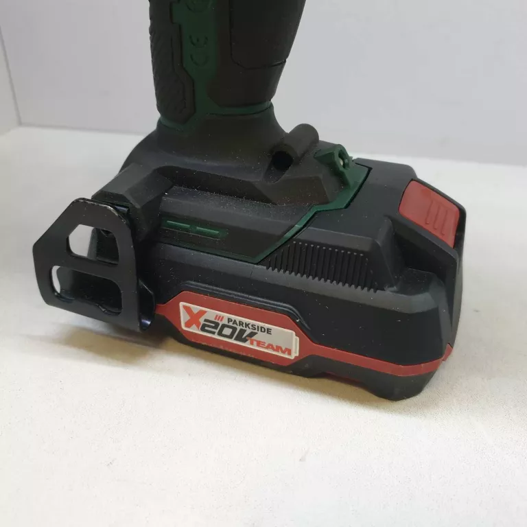 wkretarka-parkside-20v-2x-akum-walizka-zasilanie-209202-1769478