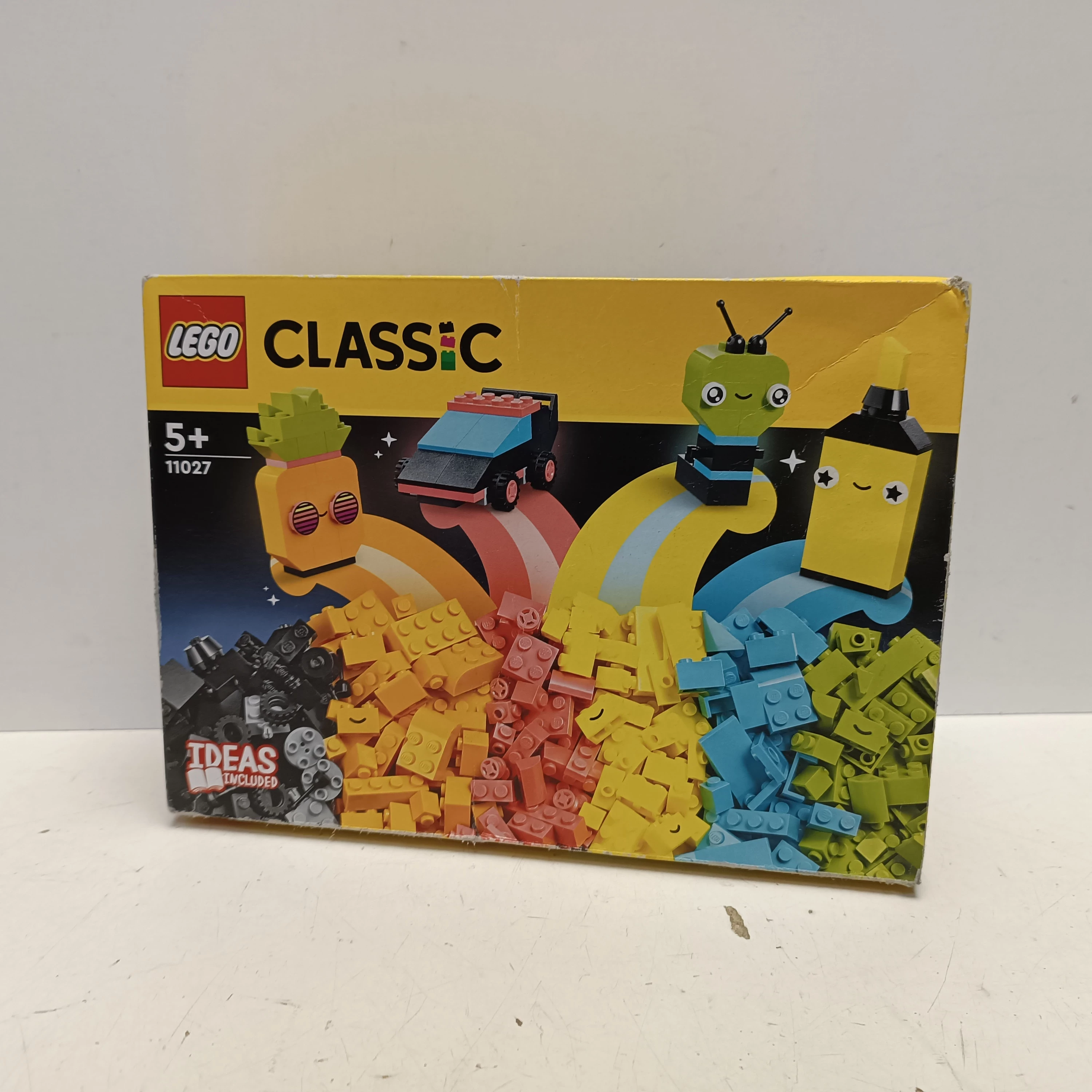 lego-classic-11027-kreatywna-zabawa-neonowymi-kolorami-osiedle-teatralne-3u15-krakow