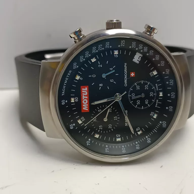 motul-zegarek-chronograph-swiss-made-limited-edition-stan-11323-2