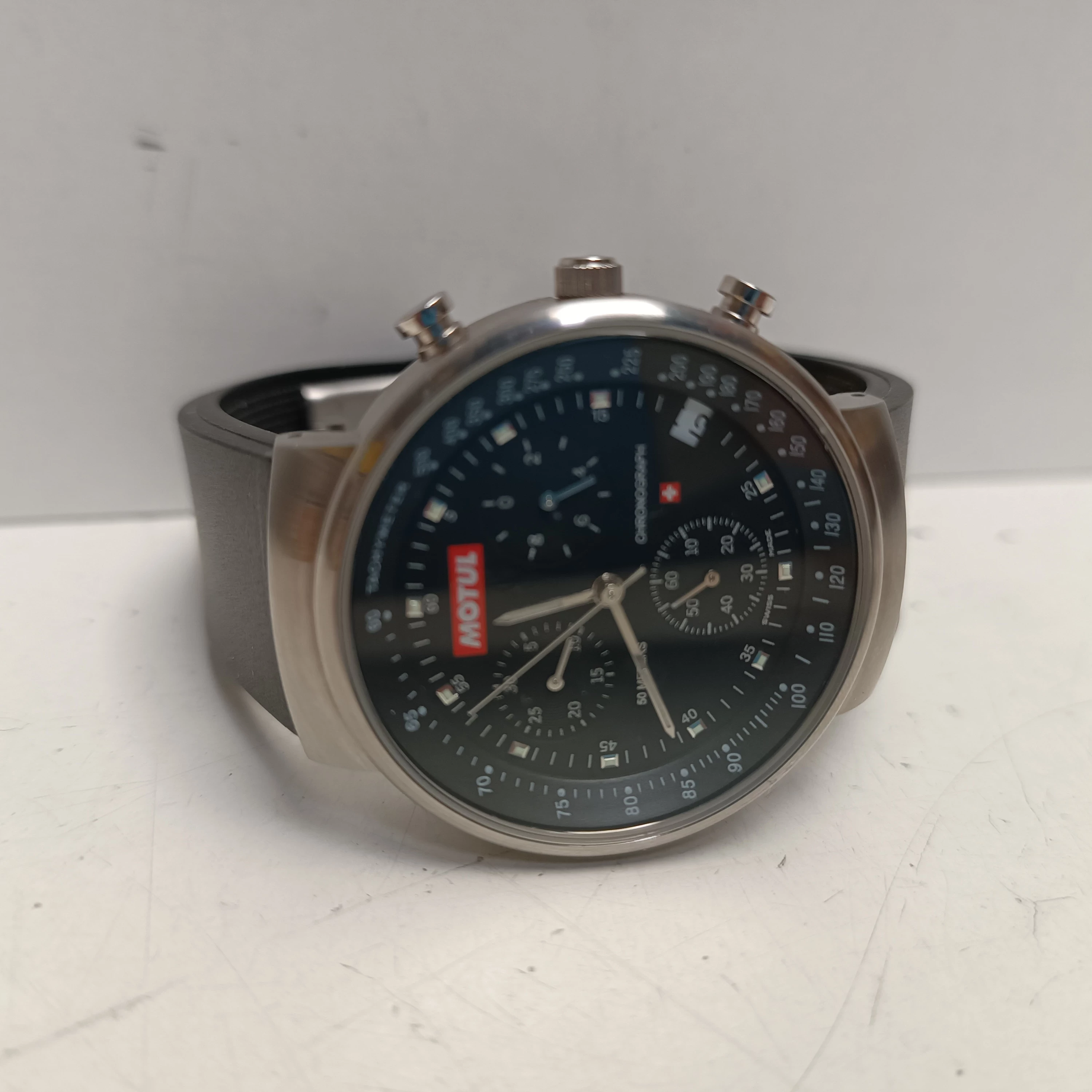 motul-zegarek-chronograph-swiss-made-limited-edition-ean-gtin-5705777375898