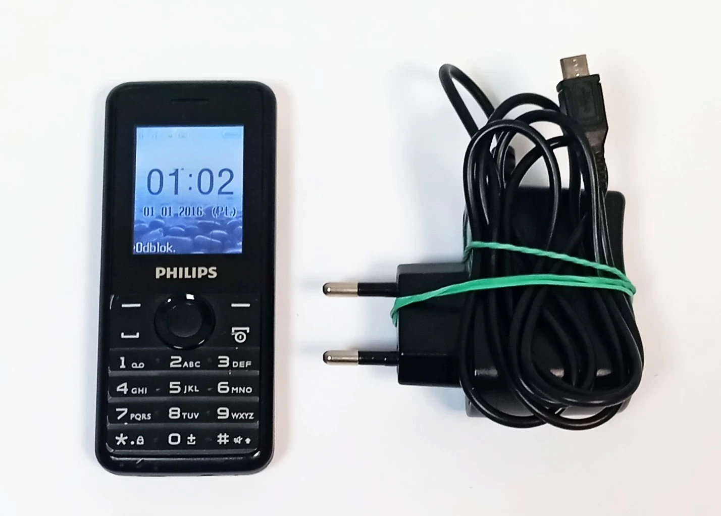 telefon-philips-e103-ean-gtin-8712581739973