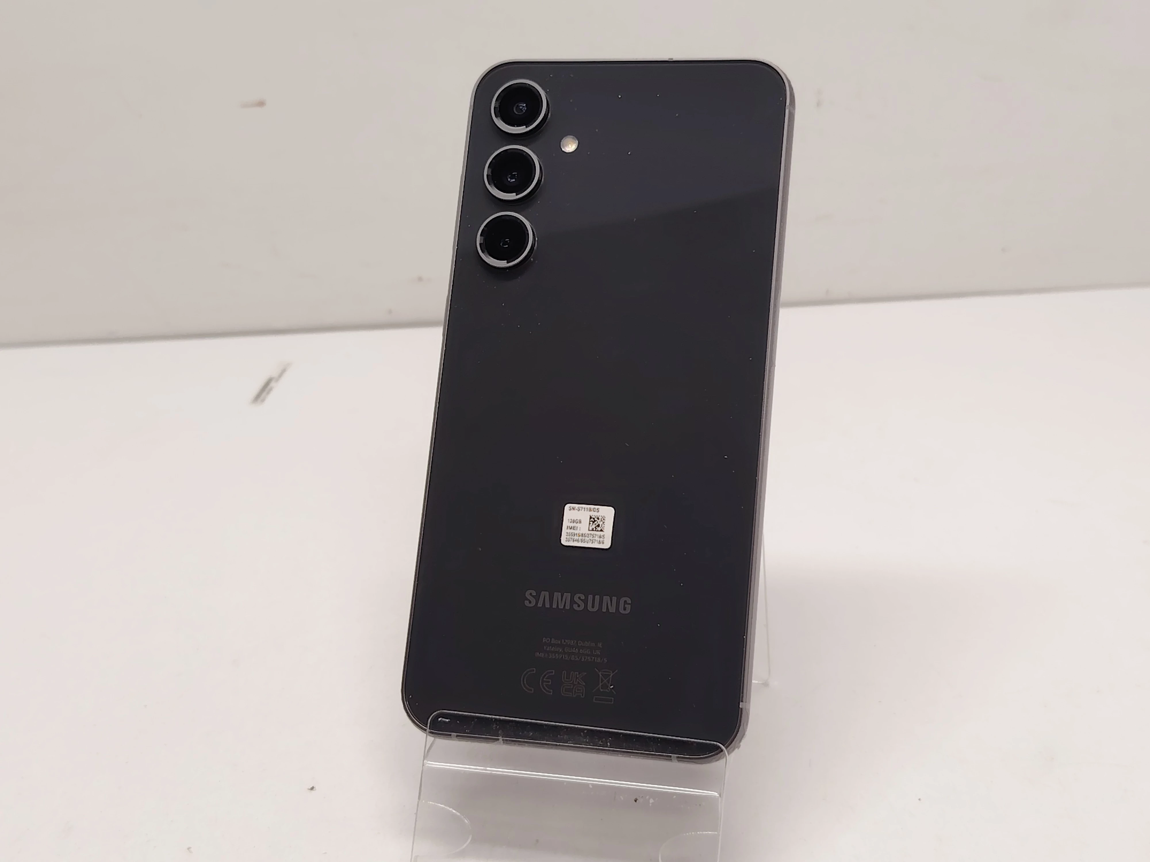 telefon-samsung-galaxy-s23-fe-8-gb-128-zablokowany-kod-producenta-sm-s711bzadeue