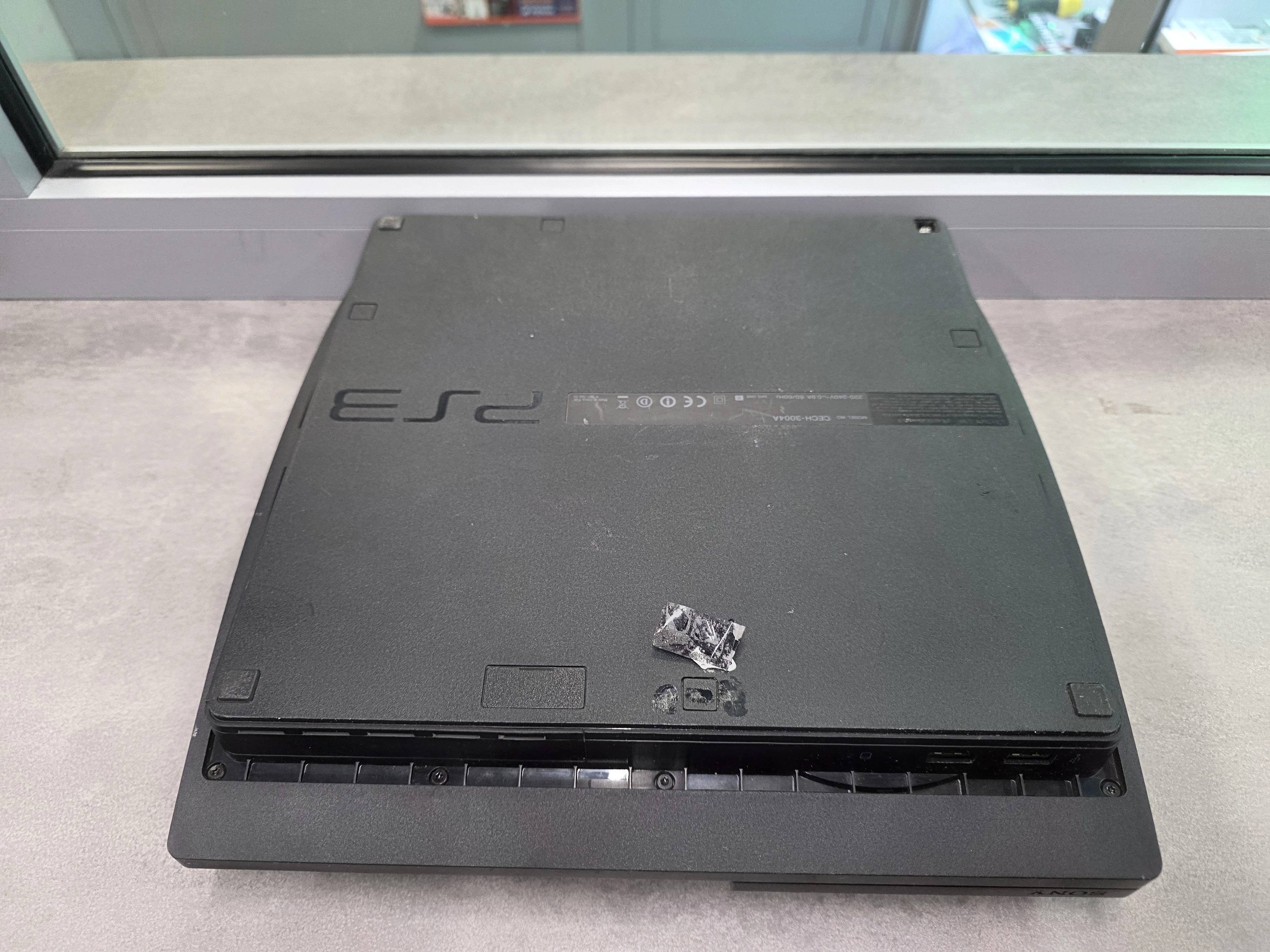 konsola-ps3-slim-160gb-dysk-wbudowana-pamiec-5179-225710