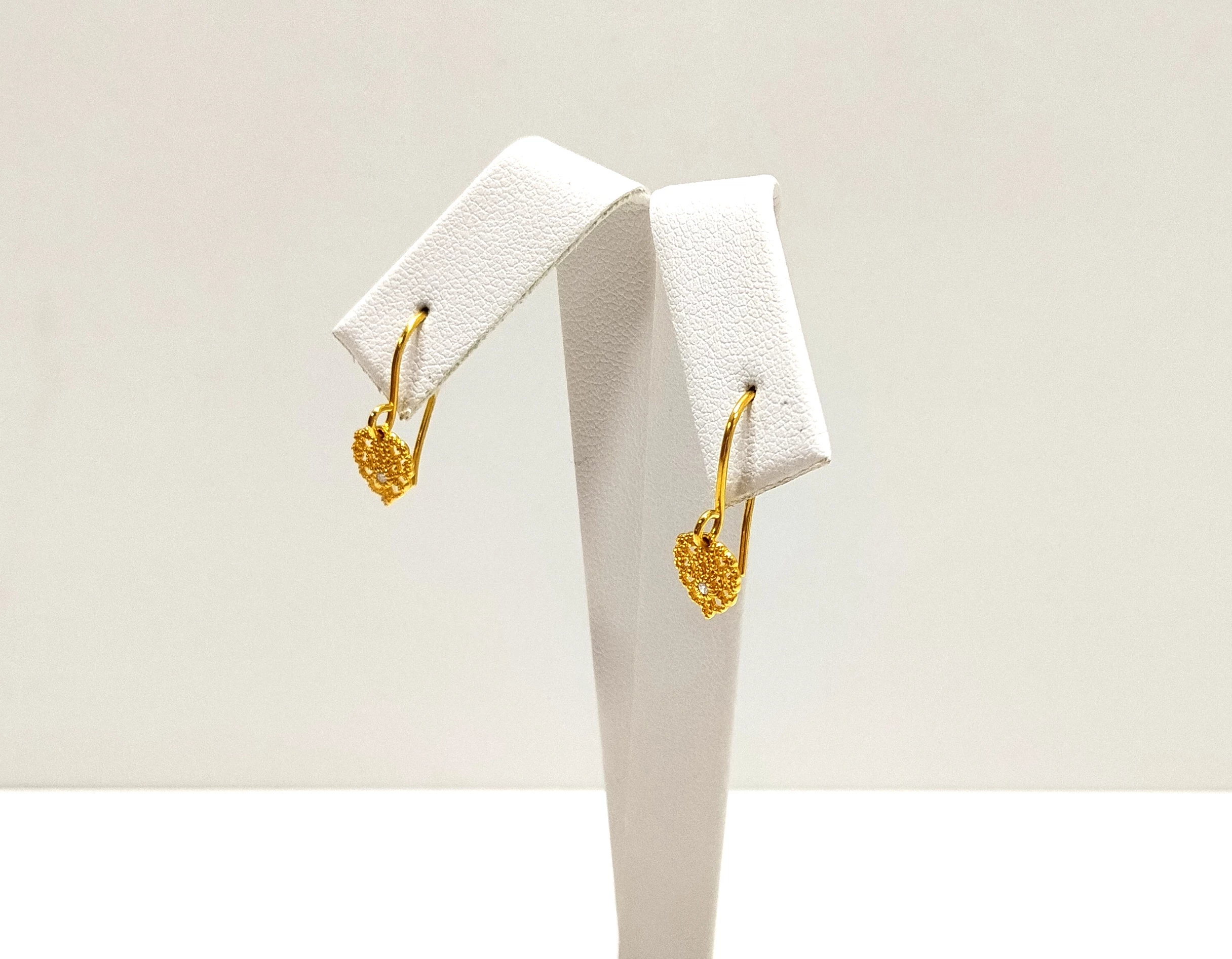 zlote-kolczyki-serca-z-diamentami-pr333-082g-ean-gtin-5904873902261