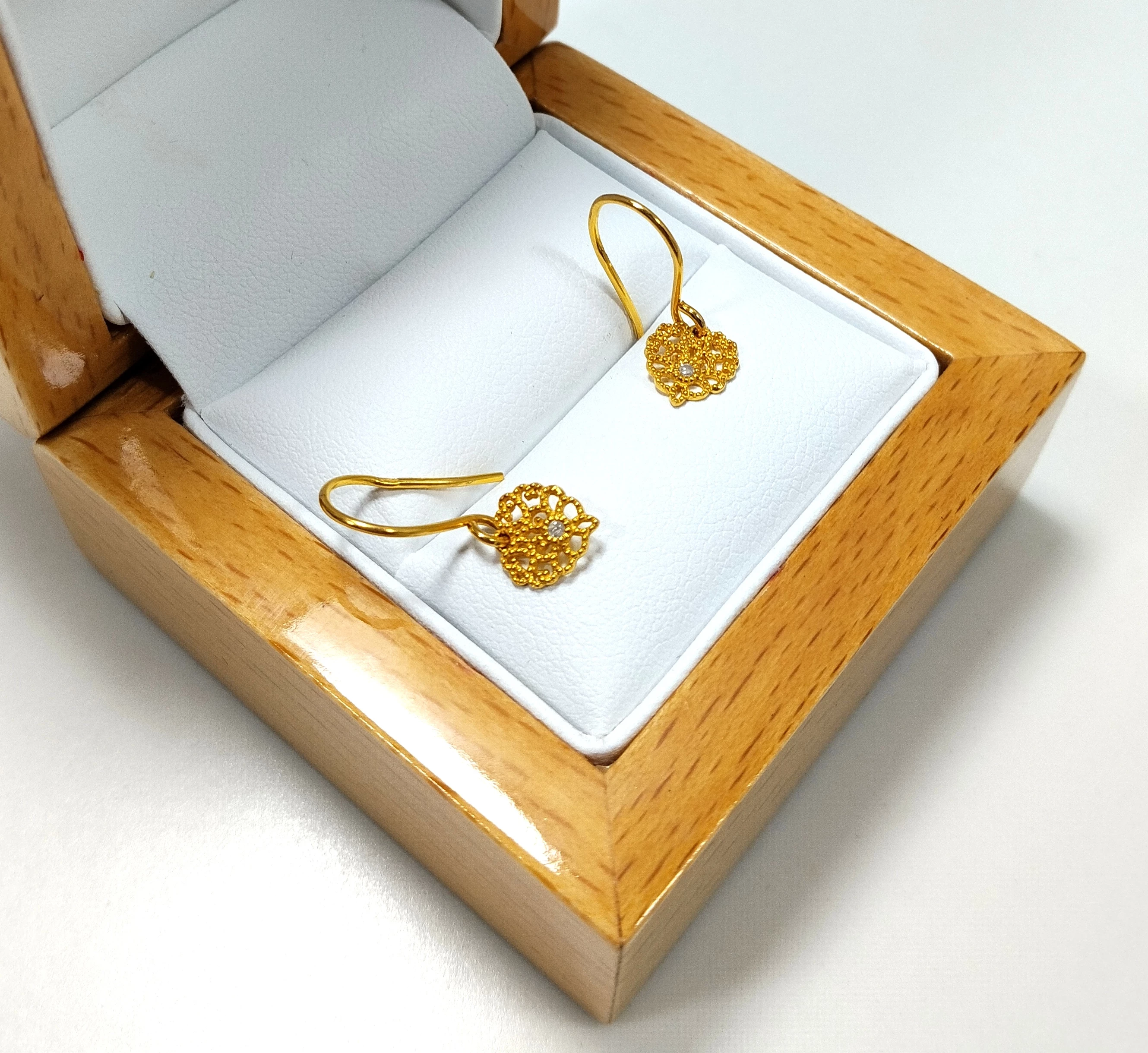 zlote-kolczyki-serca-z-diamentami-pr333-082g-material-15835-2