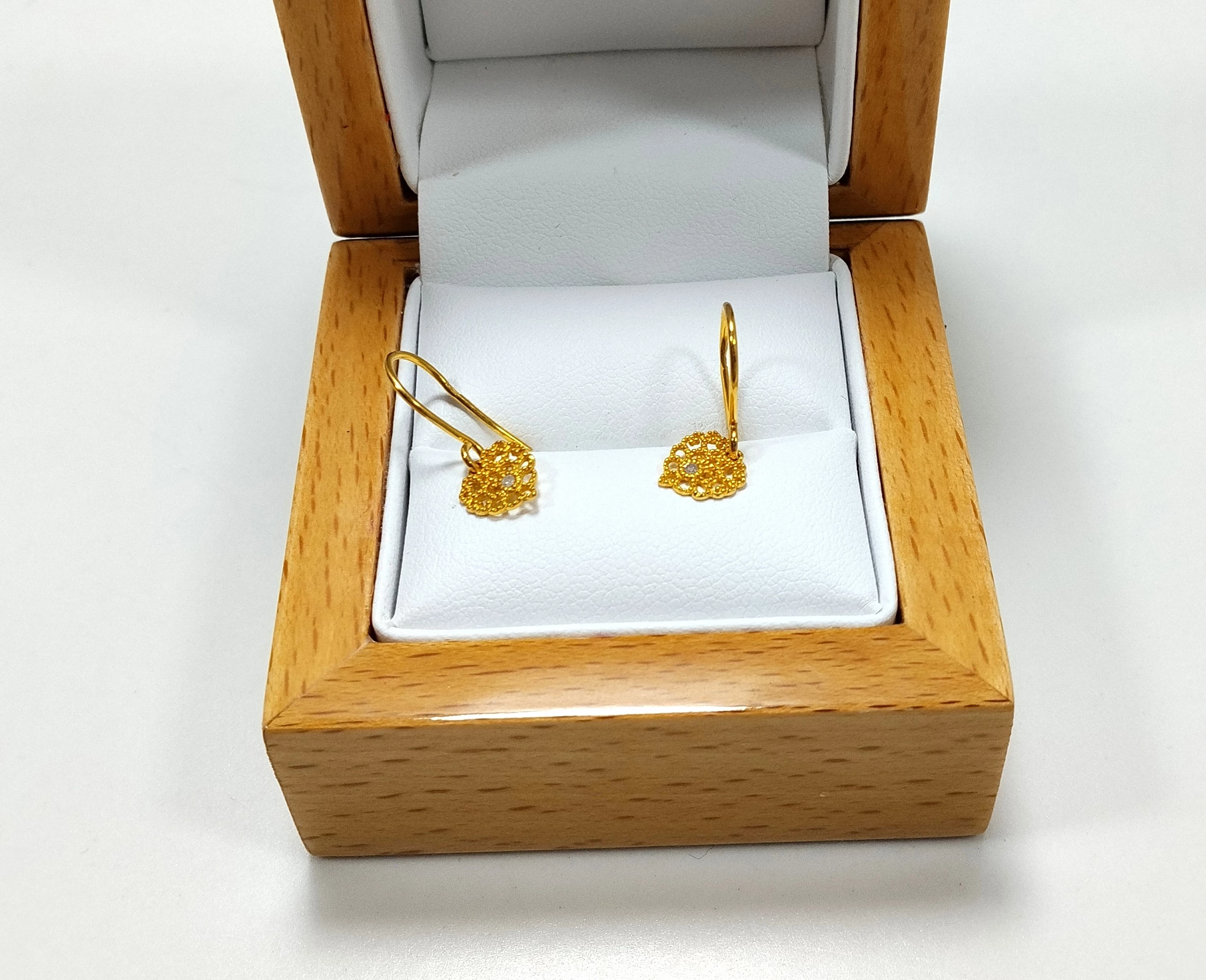 zlote-kolczyki-serca-z-diamentami-pr333-082g-rodzaj-2205-2