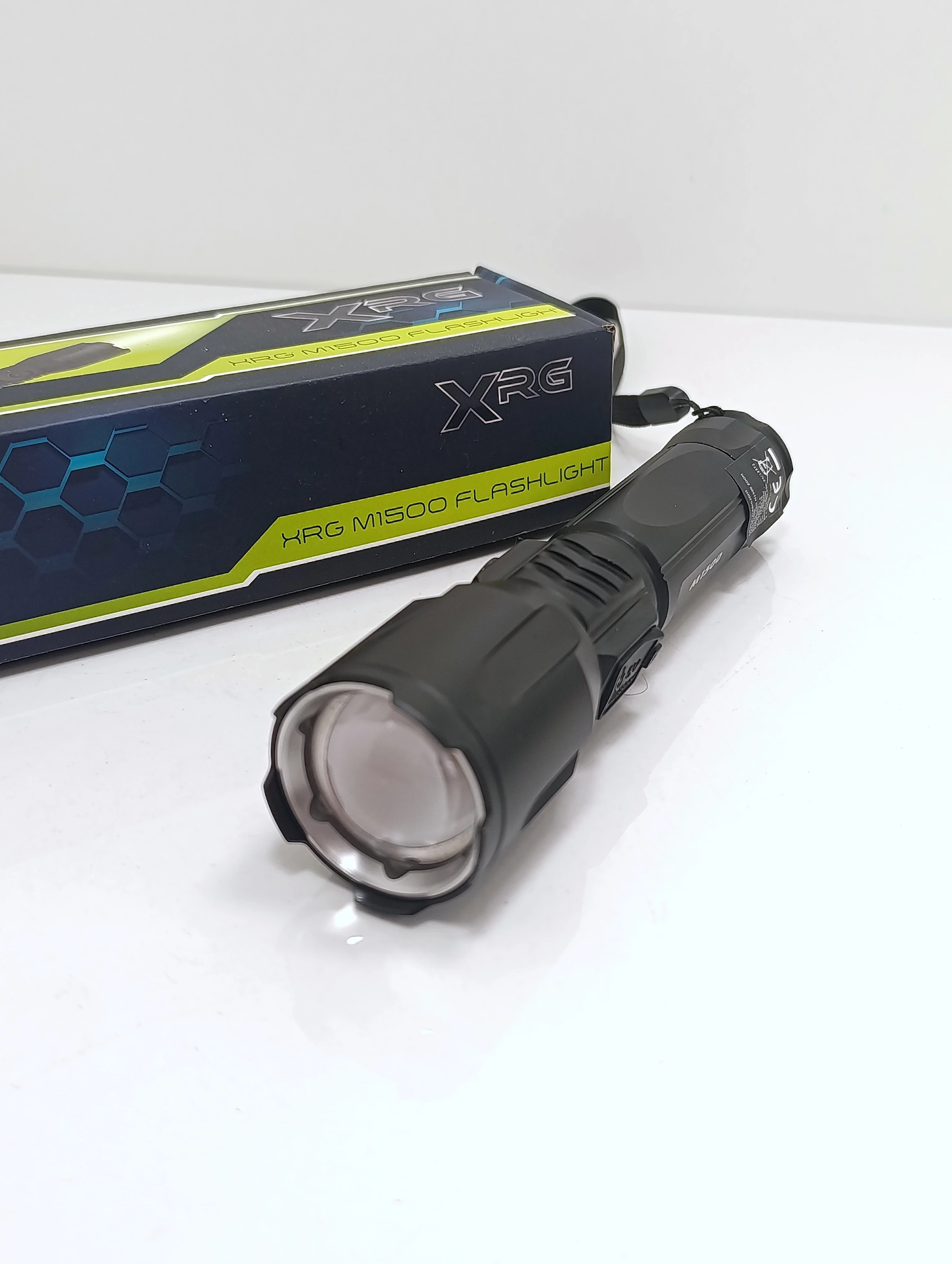 latarka-akumulatorowa-taktyczna-wojskowa-led-xrg-m1500-kod-producenta-xrgm1500zoom