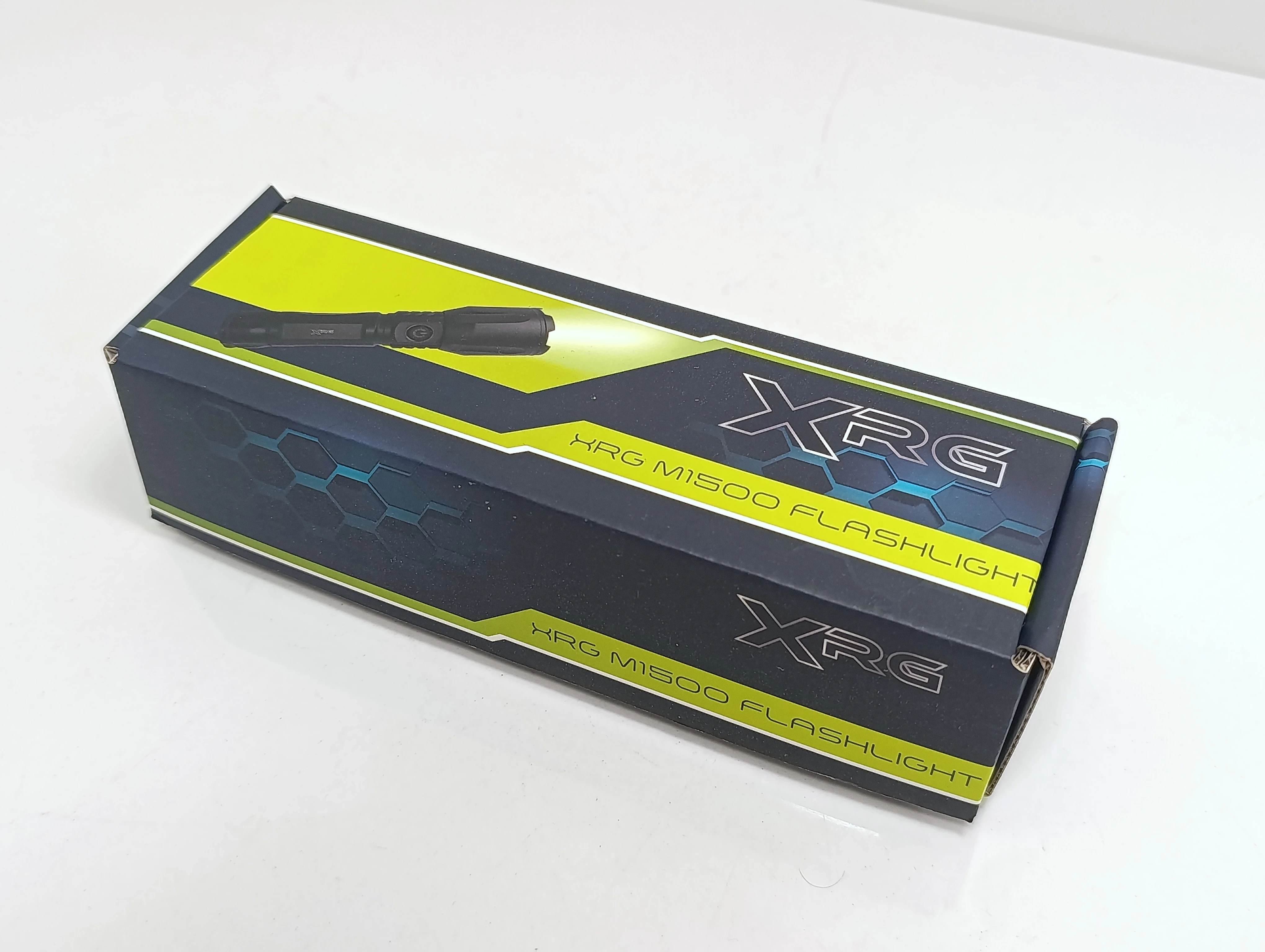 latarka-akumulatorowa-taktyczna-wojskowa-led-xrg-m1500-ean-gtin-6970422013220