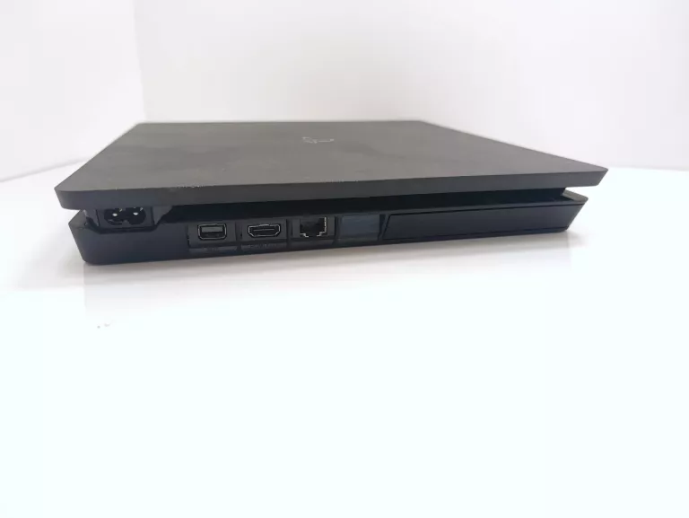 konsola-ps4-slim-gry-w-zestawie-205998-225574