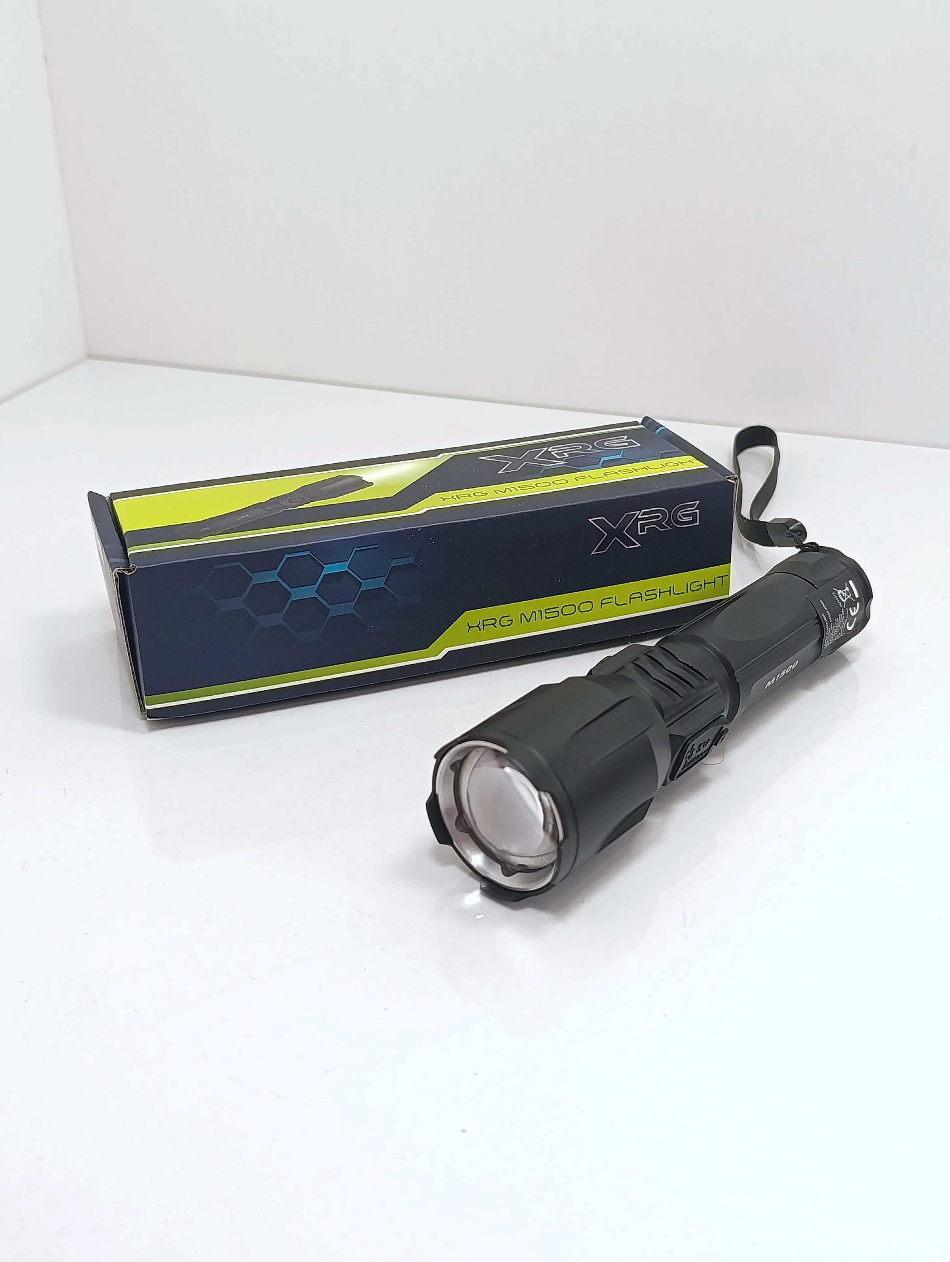 latarka-akumulatorowa-taktyczna-wojskowa-led-xrg-m1500-stan-11323-2