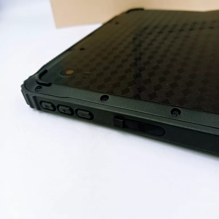 tablet-emdoor-rugged-tablet-em-i18h-transmisja-danych-217-512