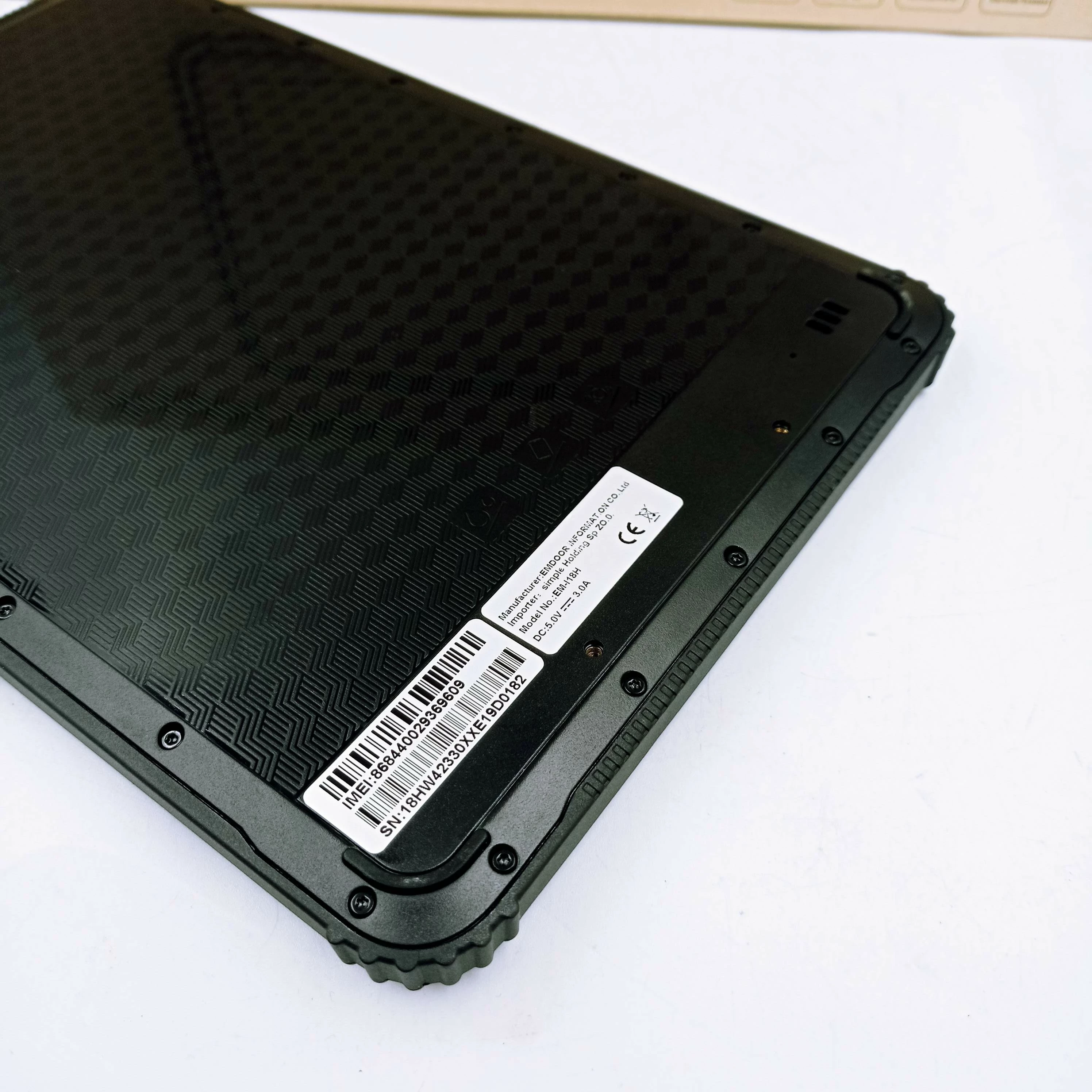 tablet-emdoor-rugged-tablet-em-i18h-kod-producenta-a8