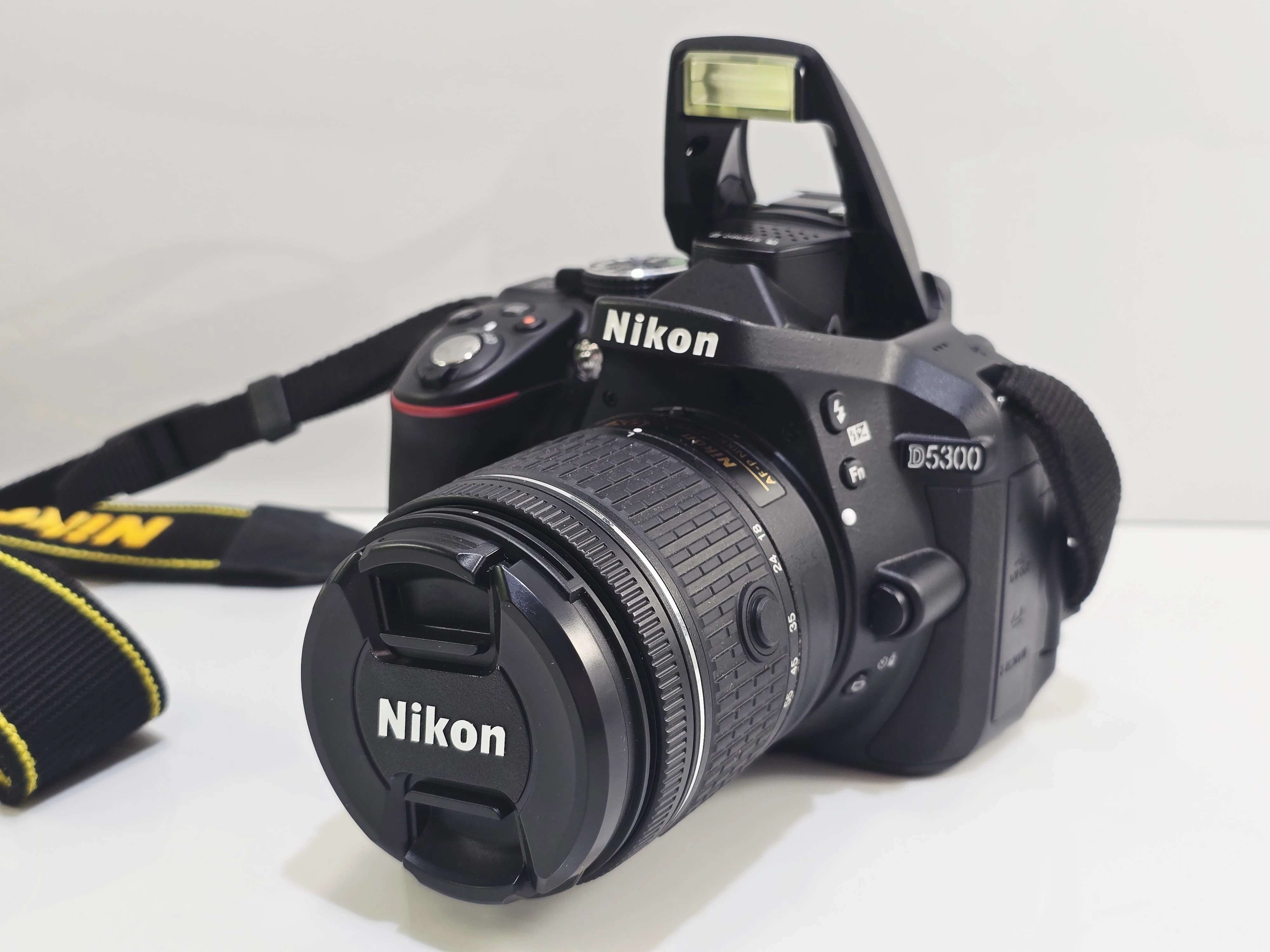 aparat-nikon-d5300-bodyobiektyw-nikkor-18-55-mm-w-zestawie-814-2