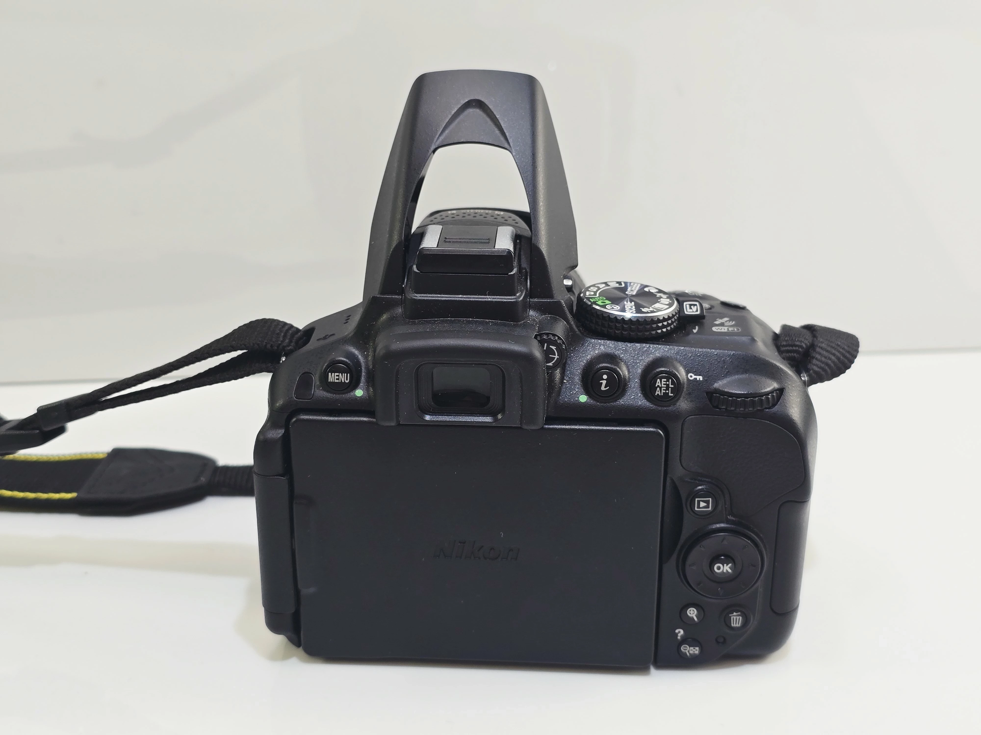 aparat-nikon-d5300-bodyobiektyw-nikkor-18-55-mm-ean-gtin-018208997220