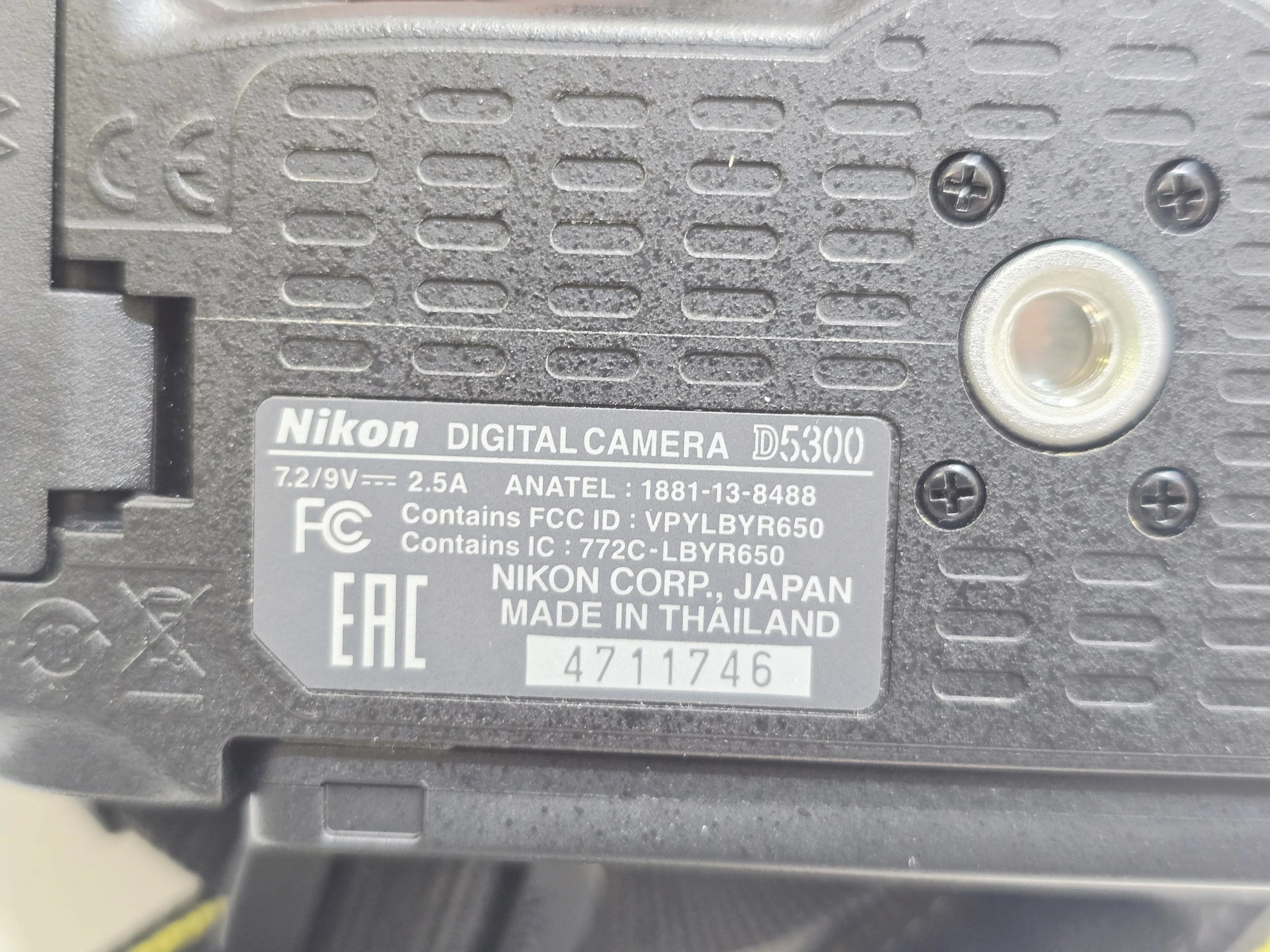 aparat-nikon-d5300-bodyobiektyw-nikkor-18-55-mm-model-zalaczonego-obiektywu-af-s-dx-zoom-nikkor-18-105-mm-ed-vr