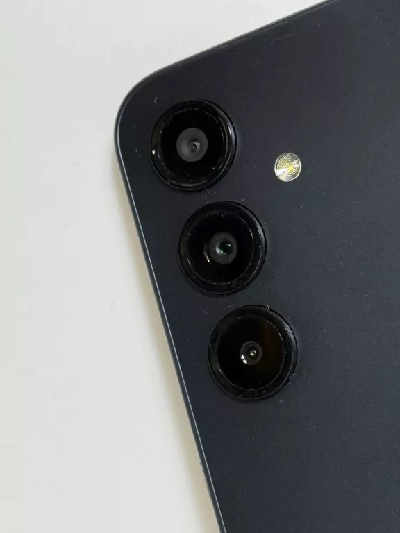 telefon-samsung-galaxy-a16-stan-11323-2