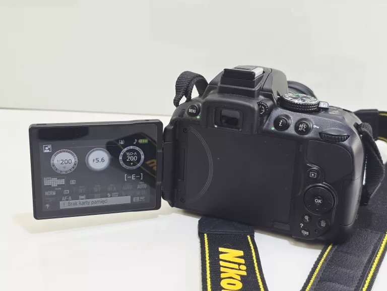 aparat-nikon-d5300-bodyobiektyw-nikkor-18-55-mm-zdjecia-seryjne-500