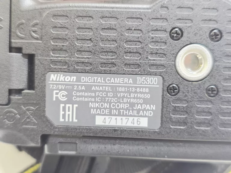 aparat-nikon-d5300-bodyobiektyw-nikkor-18-55-mm-model-zalaczonego-obiektywu-af-s-dx-zoom-nikkor-18-105-mm-ed-vr