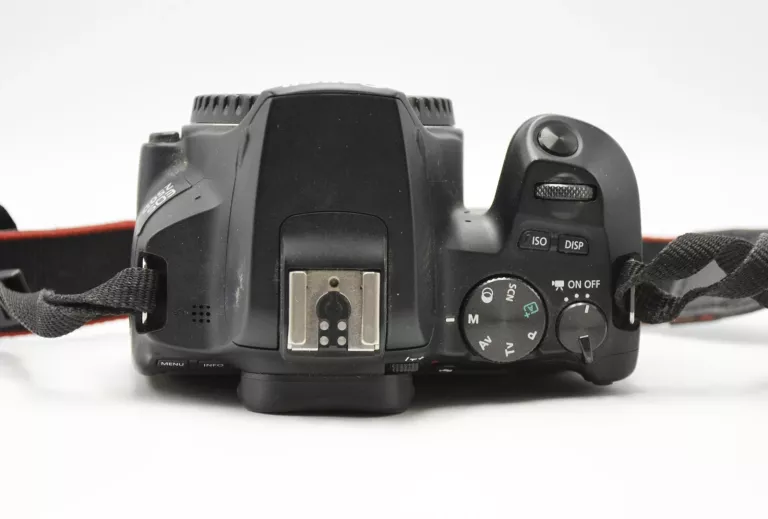 aparat-canon-eos-250d-body-rozdzielczosc-2410