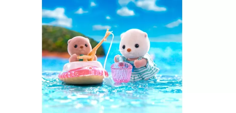 sylvanian-families-siostry-wydr-morskich-na-wakacjach-5054131058046-stan-11323-1