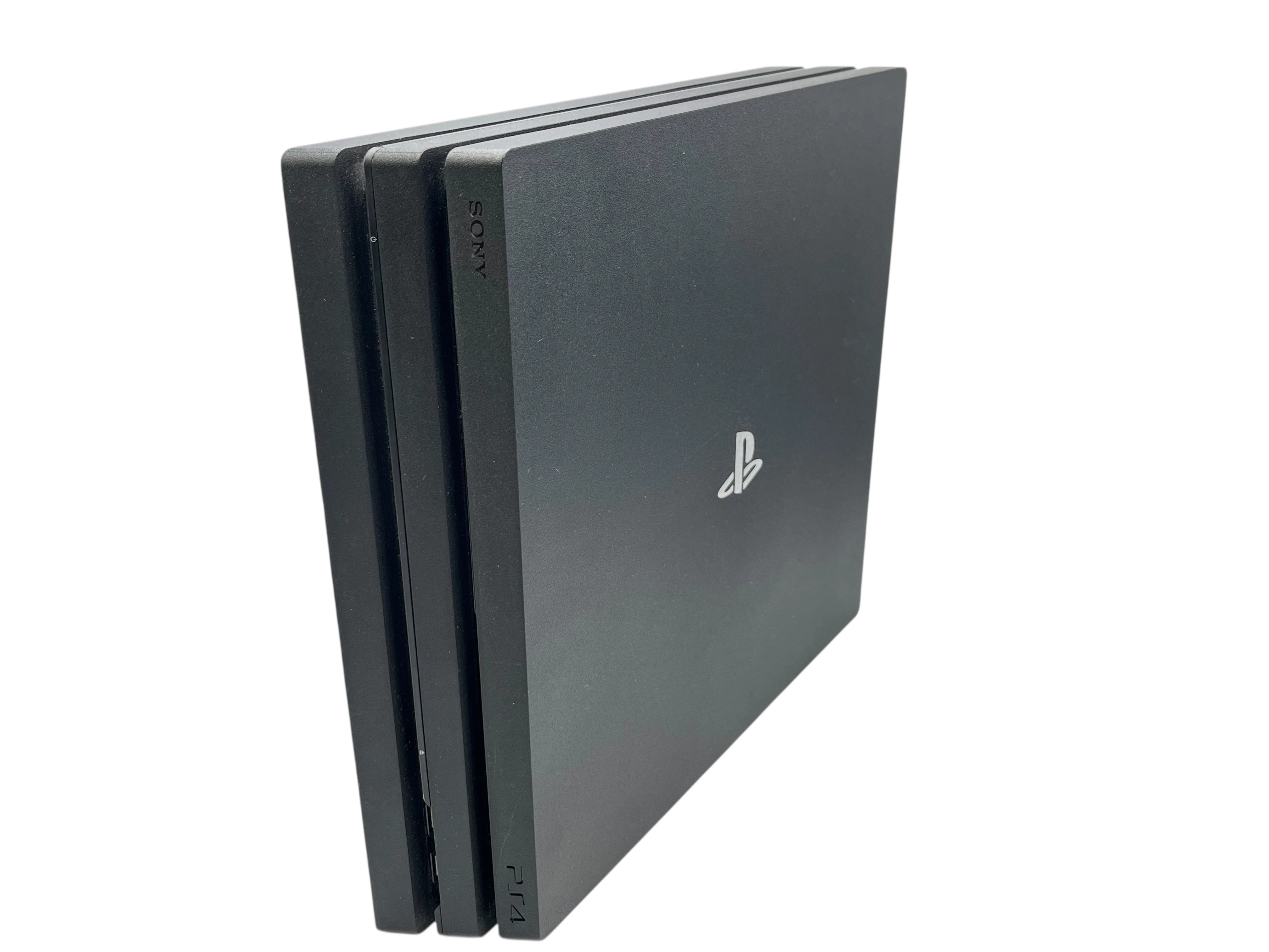 konsola-ps4-pro-1tb-cuh-7016b-pad-kabli-ean-gtin-711719936961