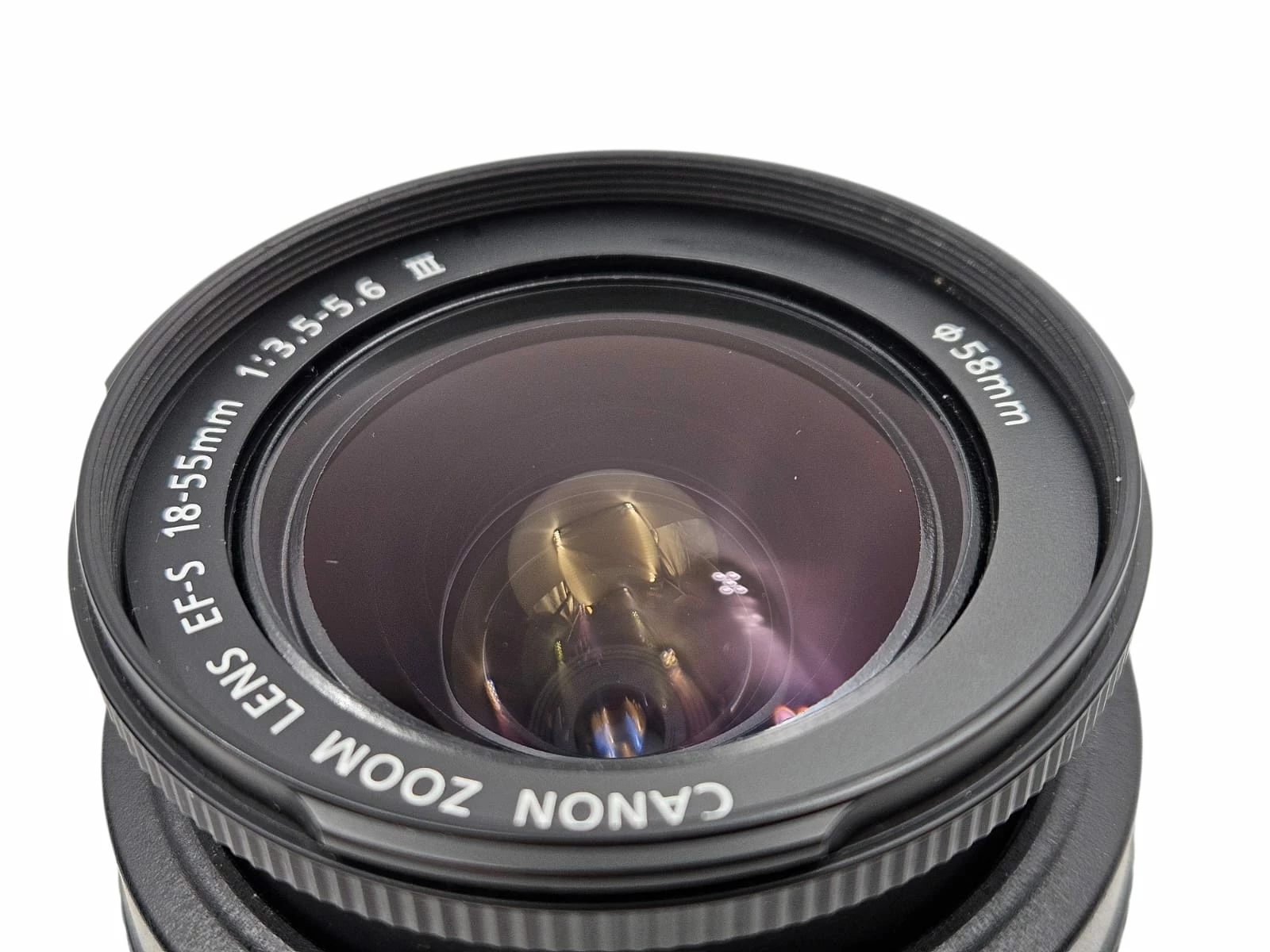 aparat-lustrzanka-canon-eos-1300d-obiektyw-efs-18-55mm-iii-15673-zdjec-przekatna-ekranu-300