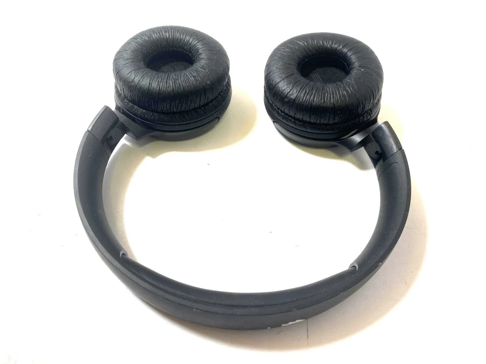 sluchawki-jbl-520bt-stan-11323-2