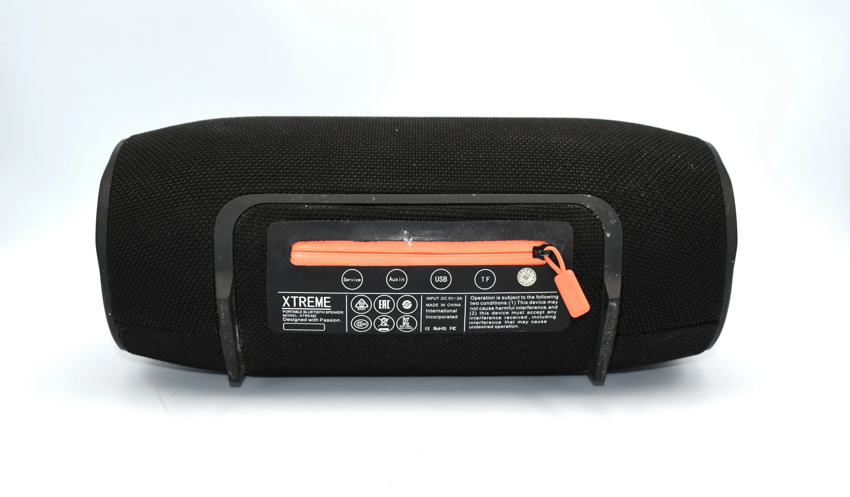 glosnik-przenosny-jbl-xtreme-czarny-40-w-funkcje-221089-2