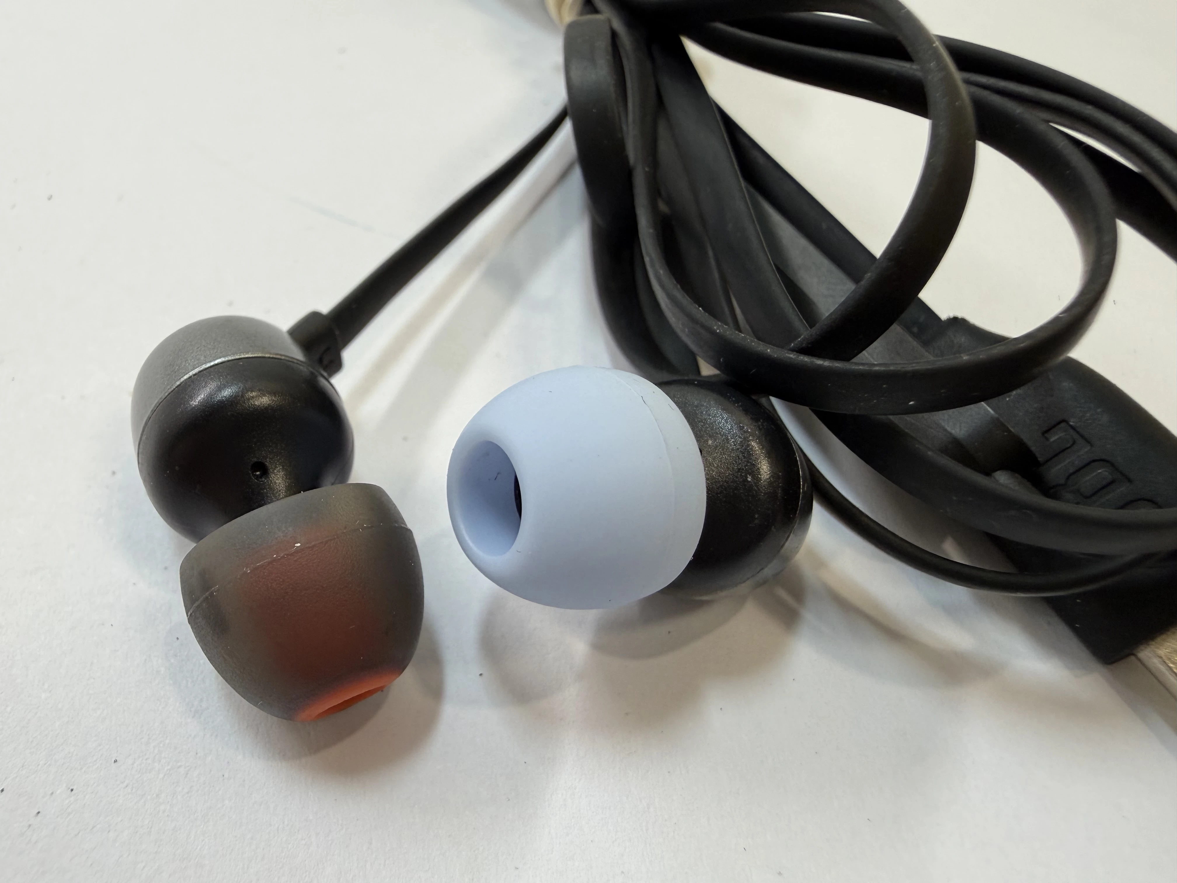 sluchawki-przewodowe-jbl-usb-c-kolor-dominujacy-129357-3