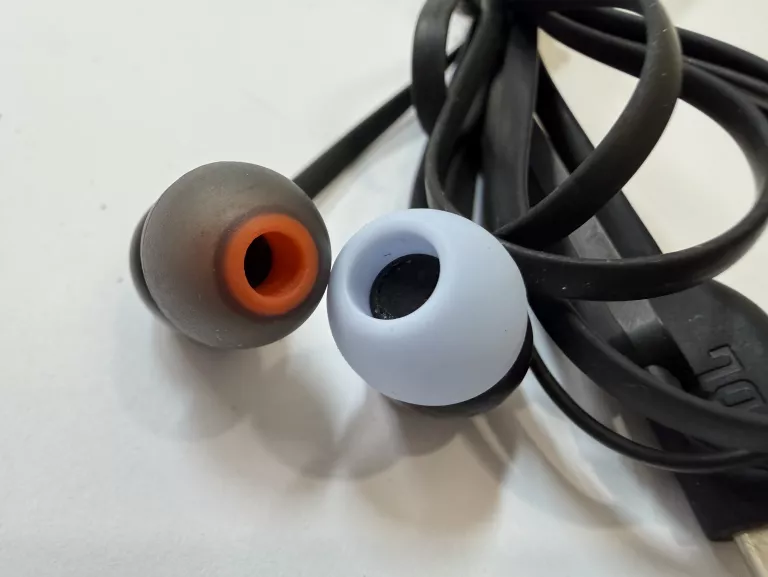 sluchawki-przewodowe-jbl-usb-c-stan-11323-2