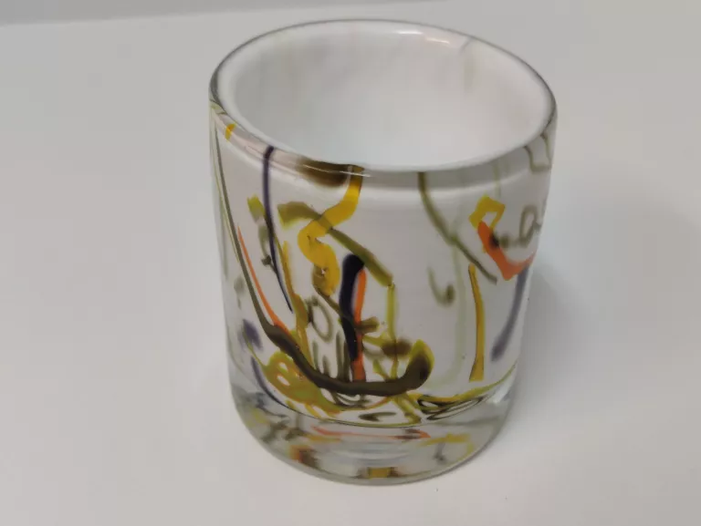 maly-szklany-wazonik-wys105-cm-jagiellonska-14-sanok-tsc2-spj