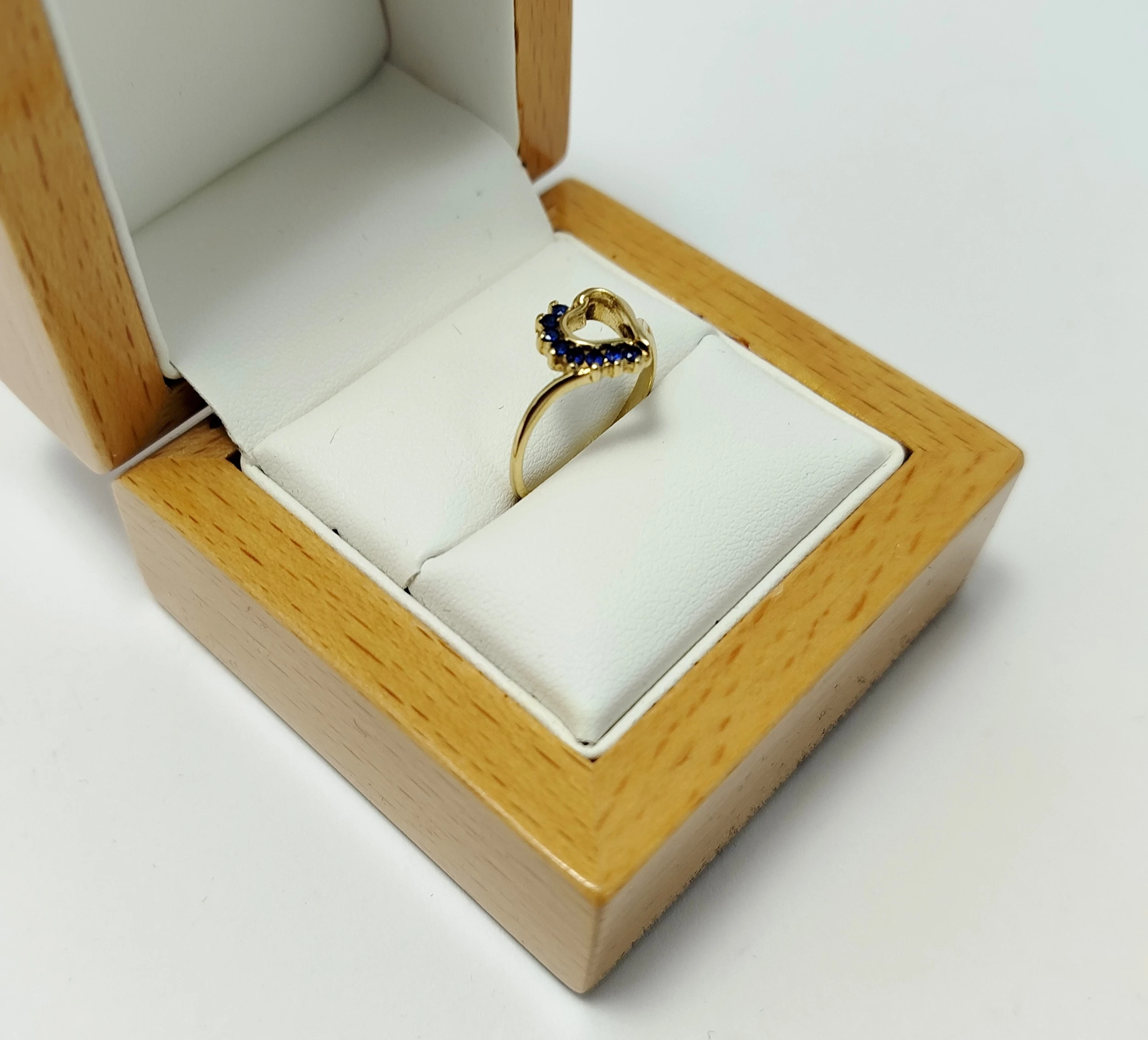 wyrob-jubilerski-uzywany-zloty-pierscionek-serce-nie-cyrkon-178g-pr585-r1-ean-gtin-5903772057973