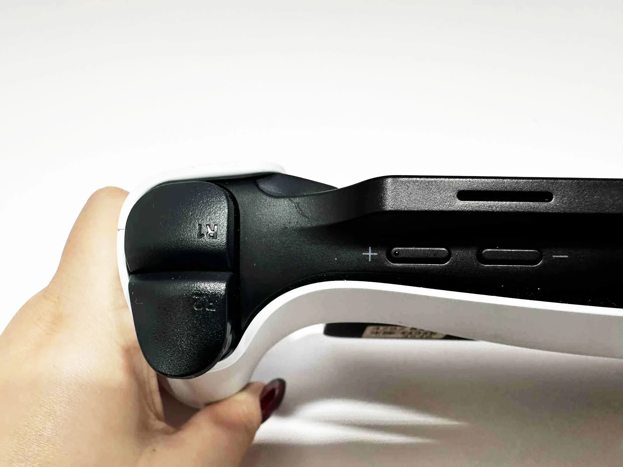 konsola-przenosna-sony-playstation-portal-bialo-czarny-cfi-y1016-kod-producenta-cfi-y1016