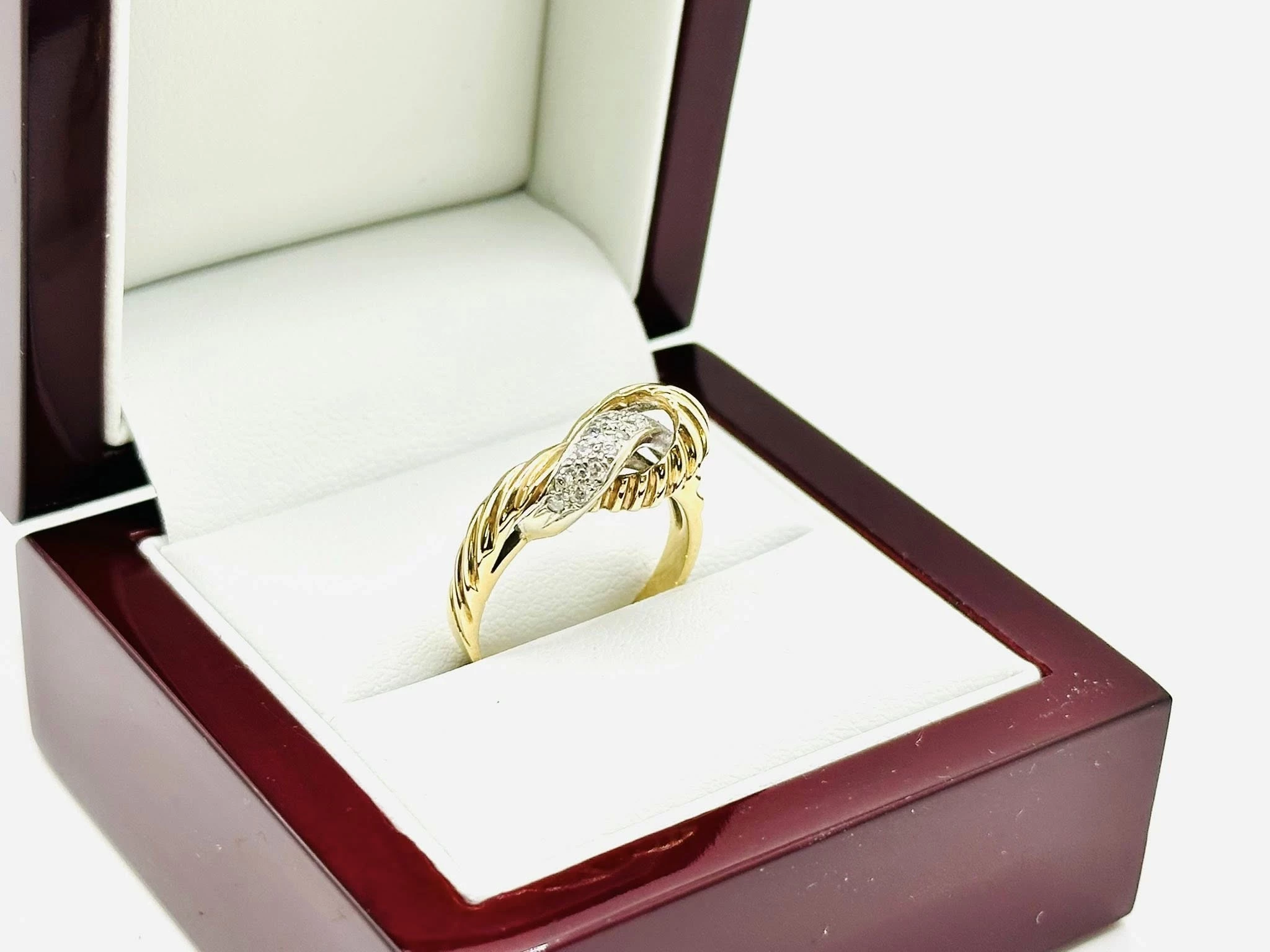 unikatowy-zloty-pierscionek-z-brylantami-14k-585-rozmiar-14-4578g-material-15835-2