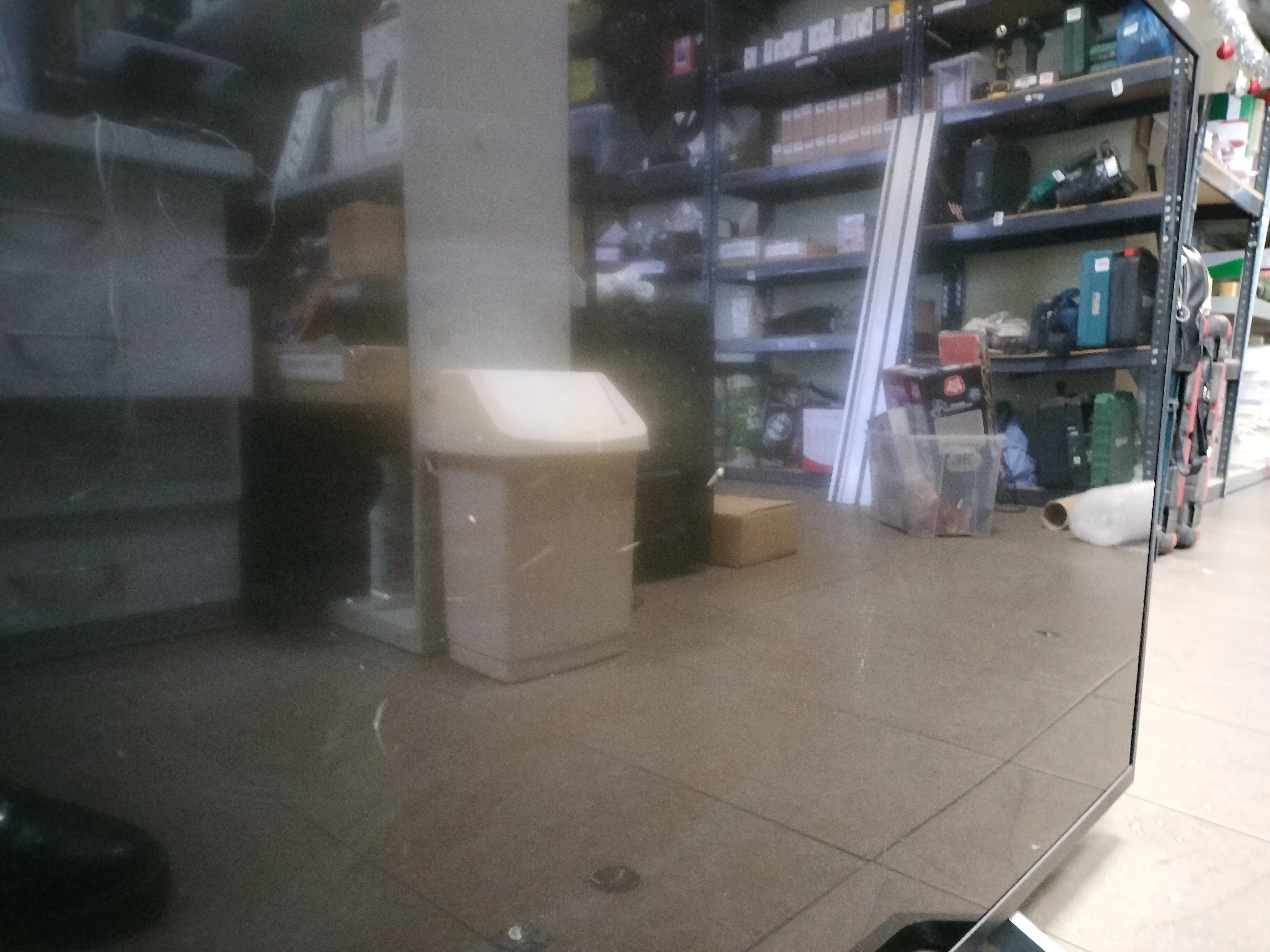 telewizor-sony-kd49xg7005-uhd-smart-tv-rysy-na-matrycy-stan-11323-2