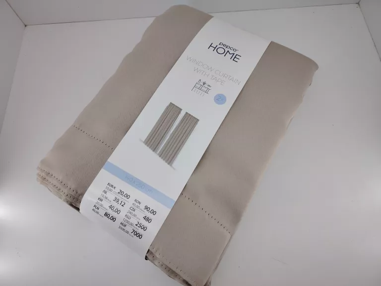 zaslony-pepco-jasno-bezonwe-2szt-140x250cm-na-tasmie-aleja-wolnosci-15b-czestochowa-sj