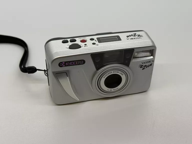 aparat-yashica-ez-zoom-slowackiego-23-debno