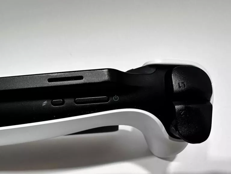 konsola-przenosna-sony-playstation-portal-bialo-czarny-cfi-y1016-wersja-247643-2011419