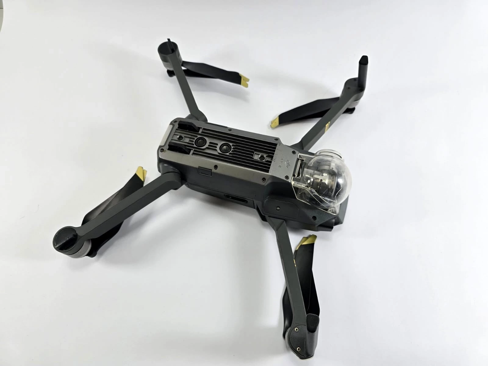 dron-dji-mavic-pro-m1p-kamera-129405-1
