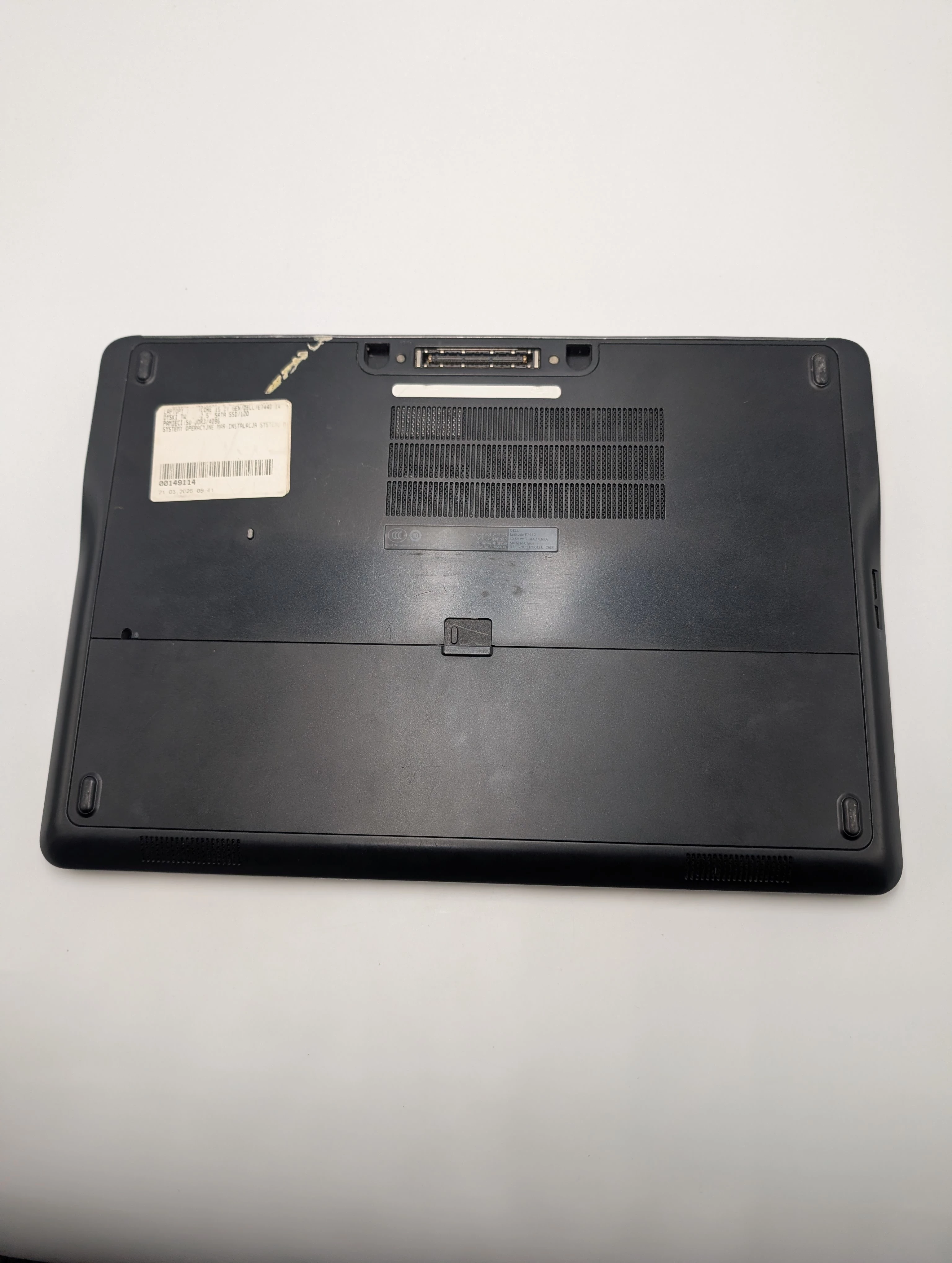 laptop-dell-latitude-e7440-14-intel-core-i5-8-gb-240-gb-srebrny-przekatna-ekranu-1400