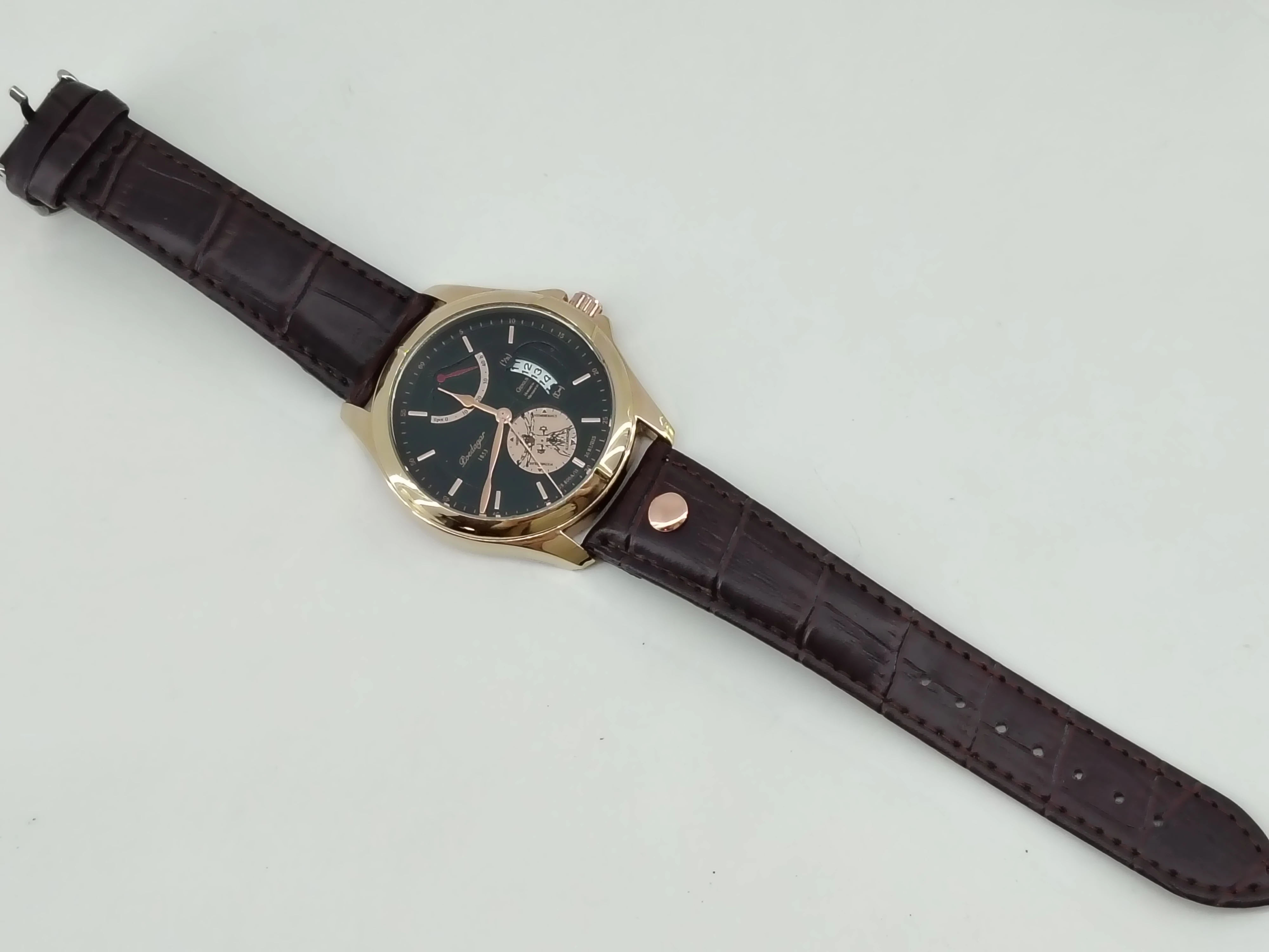 elegancki-meski-zegarek-na-brazowym-pasku-poedagar-802-ean-gtin-5907316087235